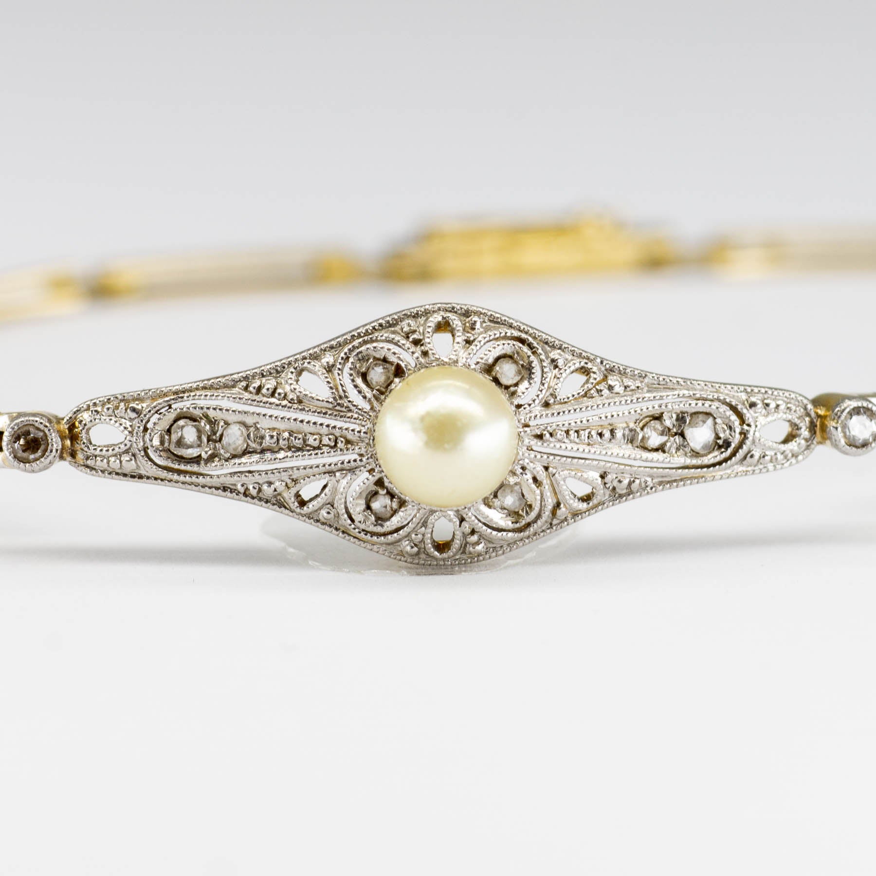 Bracelet Art Déco en perles et diamants | 0,07 ct | 16,5 cm |