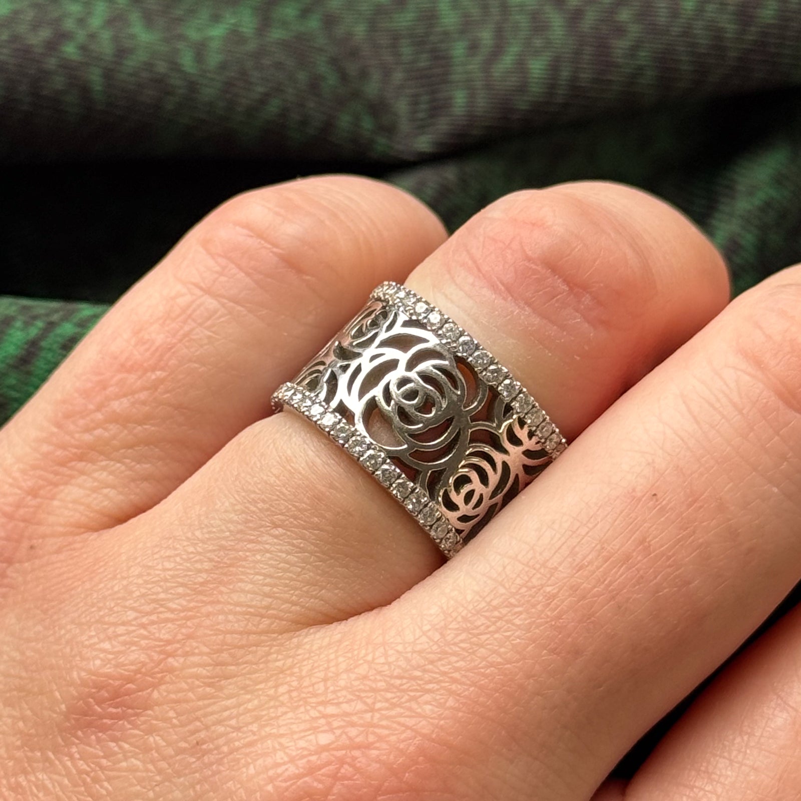 Diamond Filigree Floral Band | 0.88ctw | SZ 5.5 |