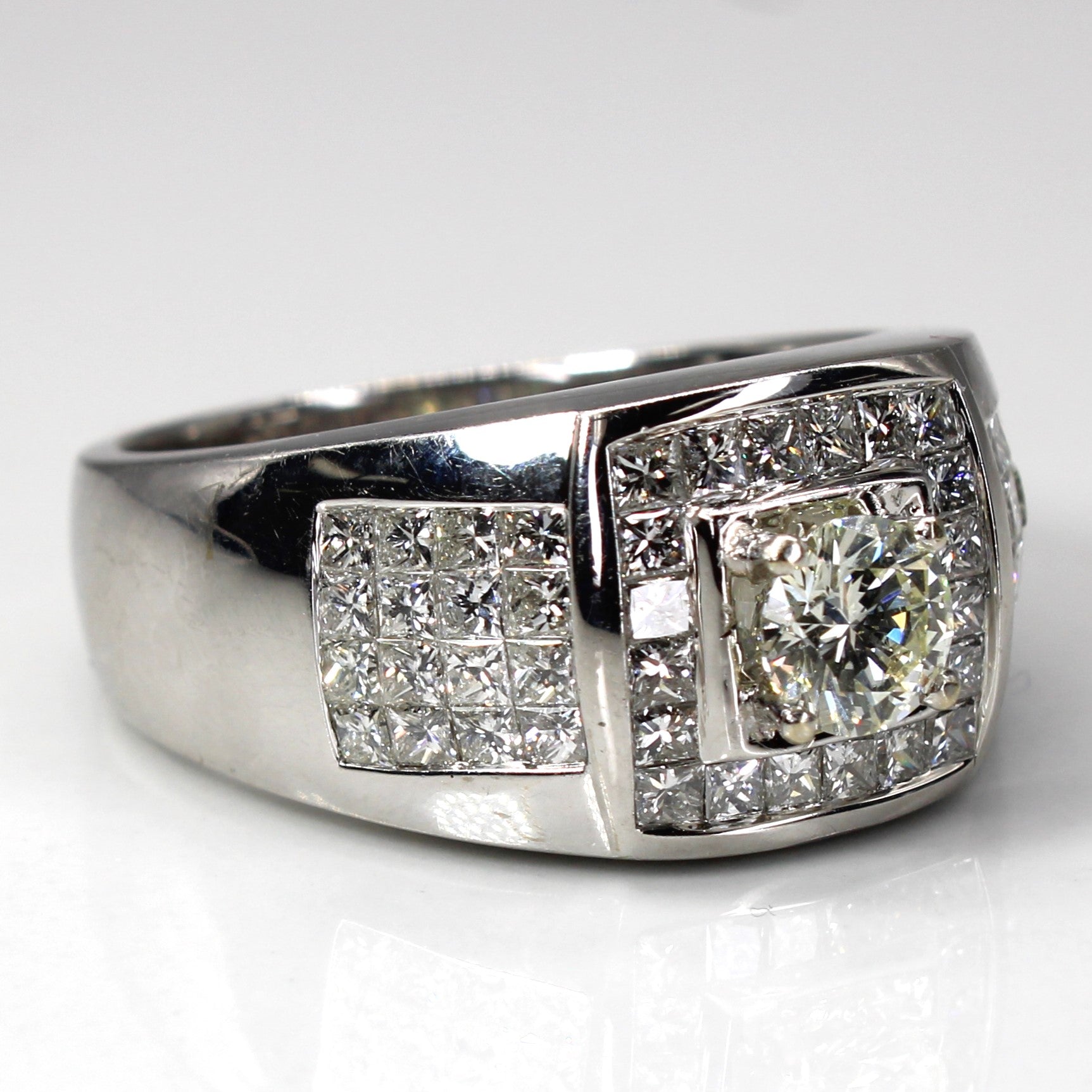 Cluster Set Multi Diamond Wide Ring | 1.67ctw VS1/VS2 K/L | SZ 10 |