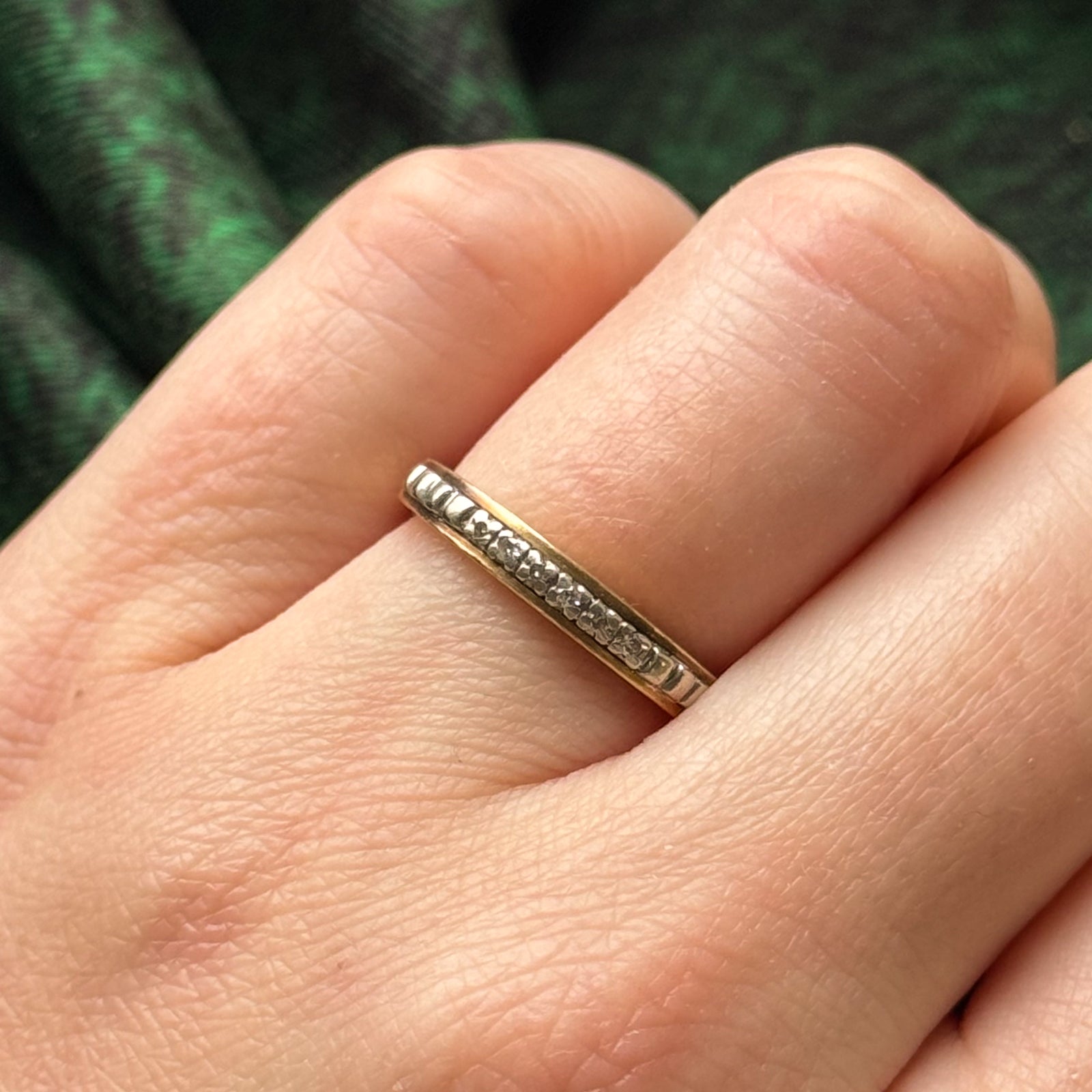 Channel Set Diamond Ring | 0.04ctw | SZ 6.5 |