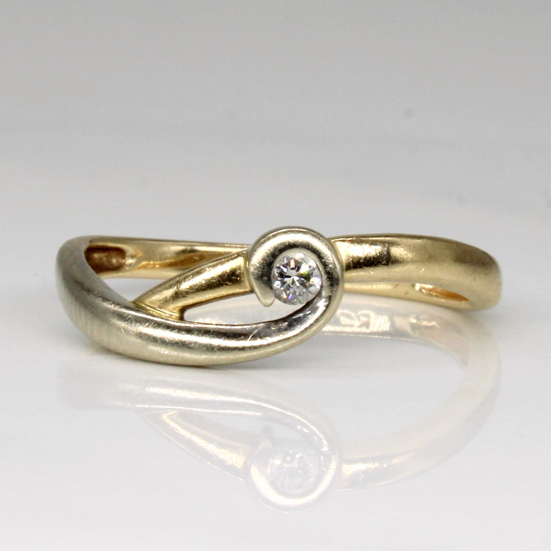Bague sertie de diamants superposés | 0,04 ct | Taille 5,75 |
