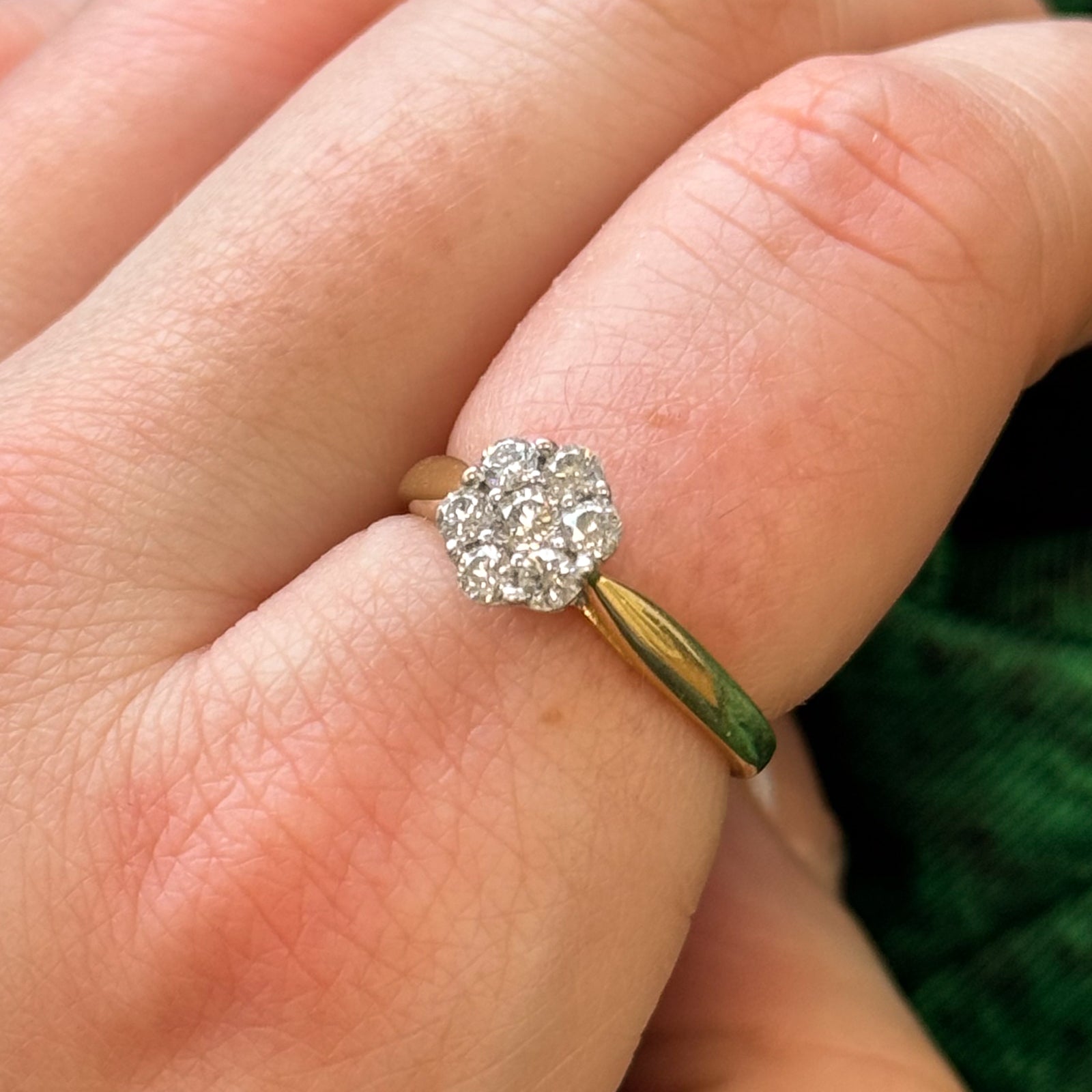 Diamond Flower Ring | 0.42ctw | SZ 6.75 |