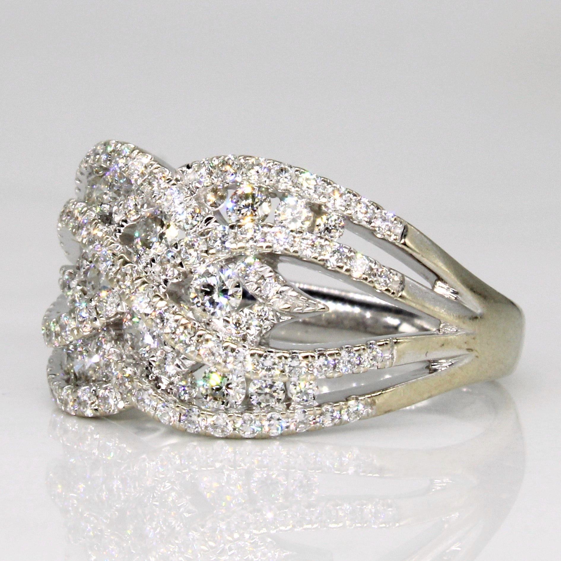 Diamond Ring | 0.72ctw | SZ 6.75 |