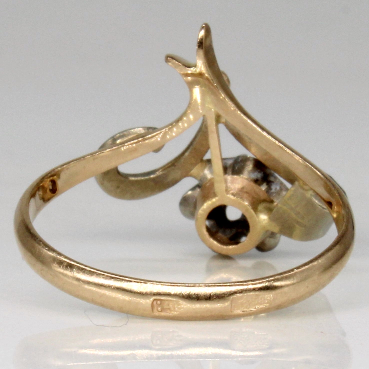 Diamond Flower White & Yellow 14k Ring | 0.12ct | SZ 8 |