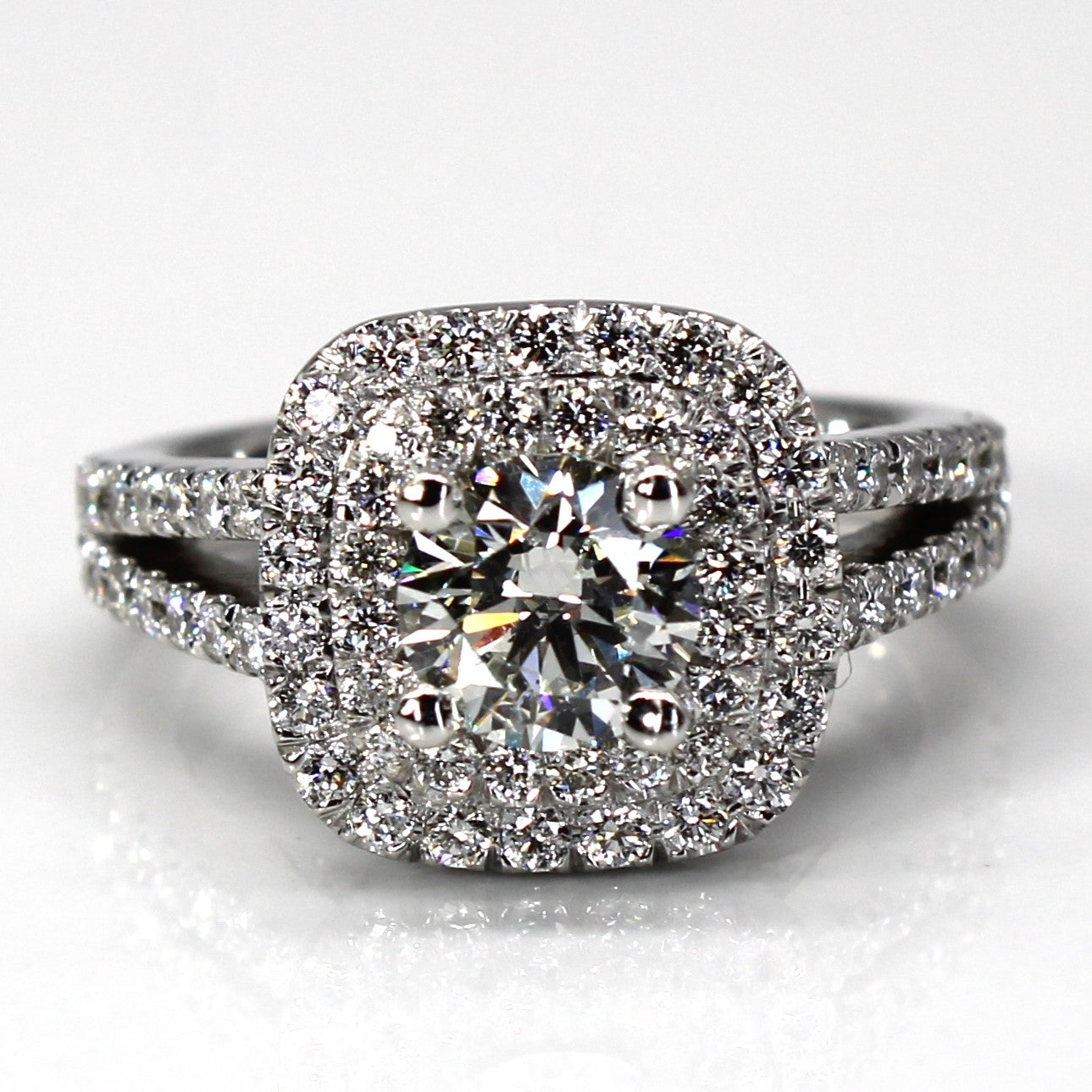 Bague de fiançailles sertie d'un halo de diamants | 1,72 ct SI2 J | Taille 5,5 |