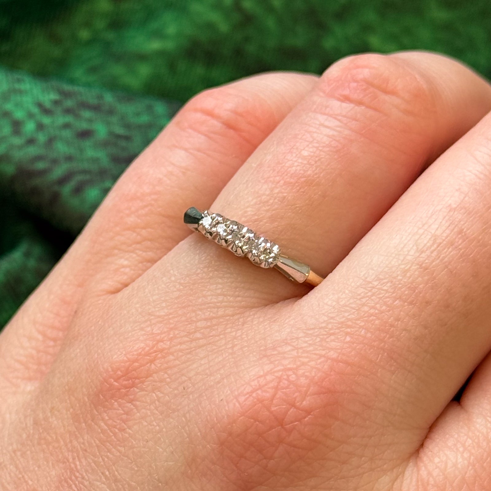 Five Stone Diamond Ring | 0.07ctw | SZ 7 |