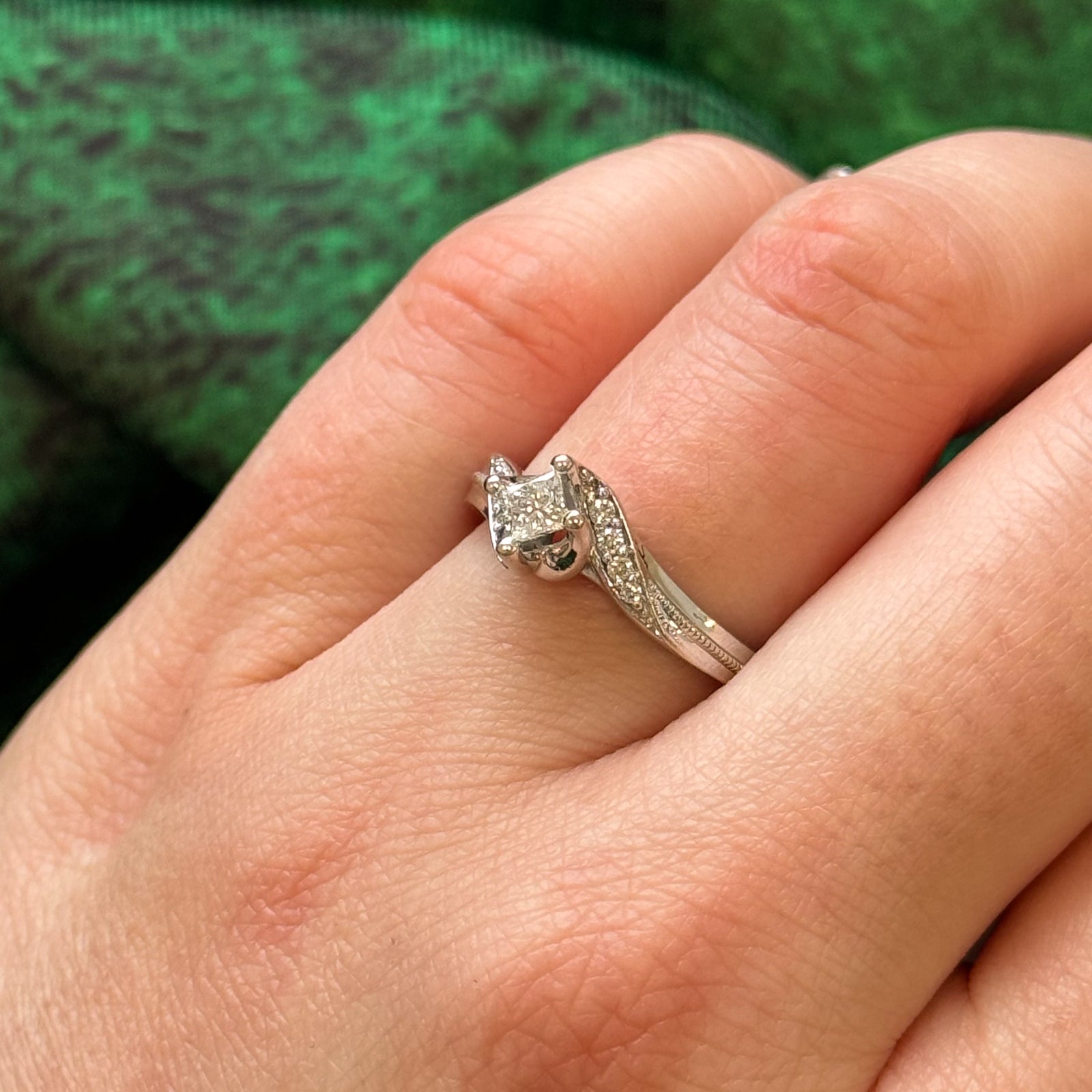 Princess Cut Diamond Ring | 0.32ctw | SZ 6.75 |