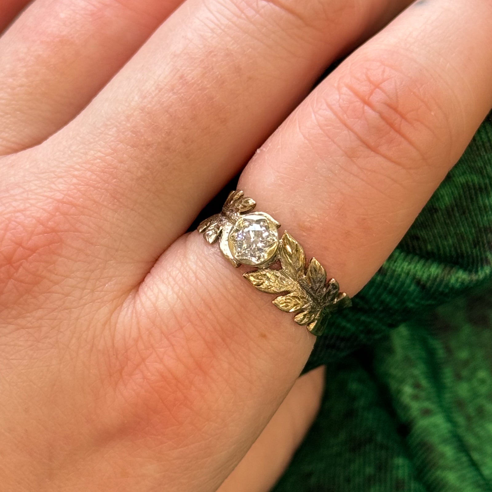 Diamond Leaf Ring | 0.19ct | SZ 6.75 |