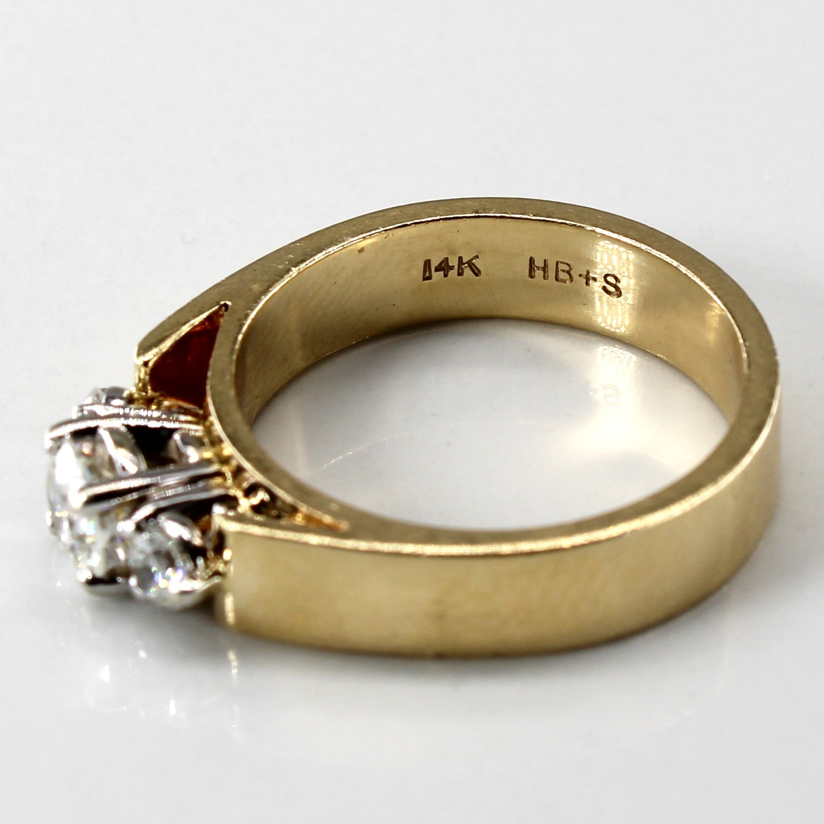 Three Stone Diamond Ring | 0.72ctw VS1 H/I | SZ 7.75 |