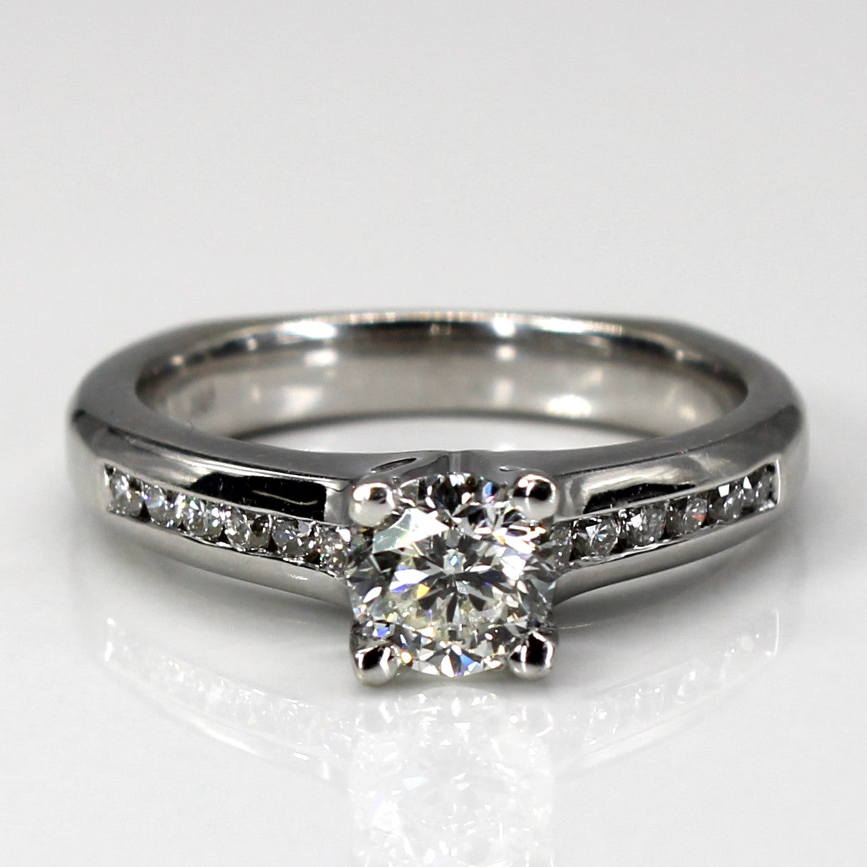 Solitaire with Accents Diamond Ring | 0.72ctw SI1 F/G | SZ 6.5 |