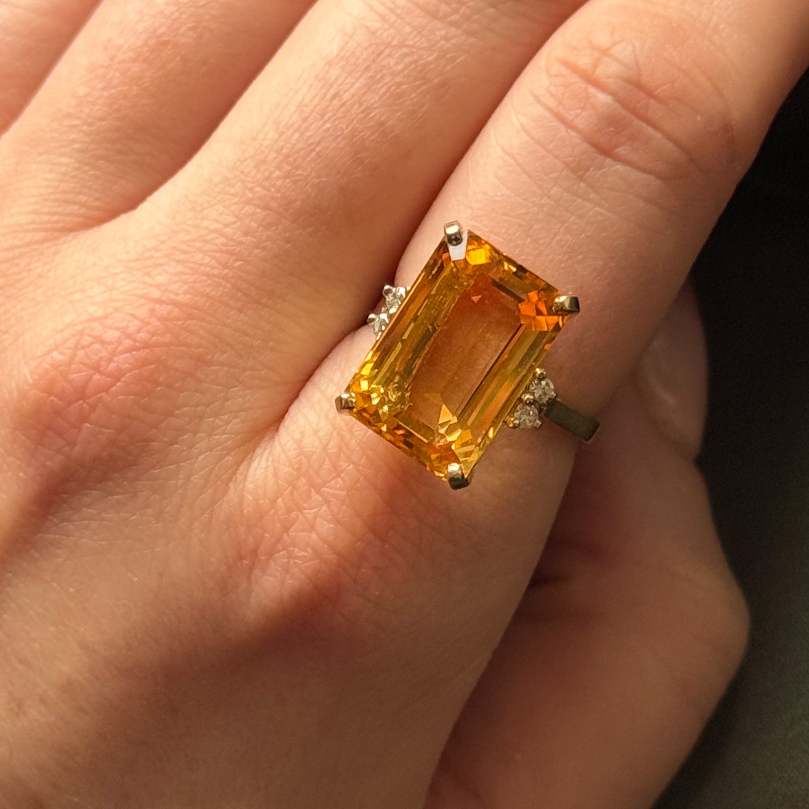 Mandarin Citrine & Diamond Cocktail Ring | 11.00ct, 0.08ctw | SZ 7 |