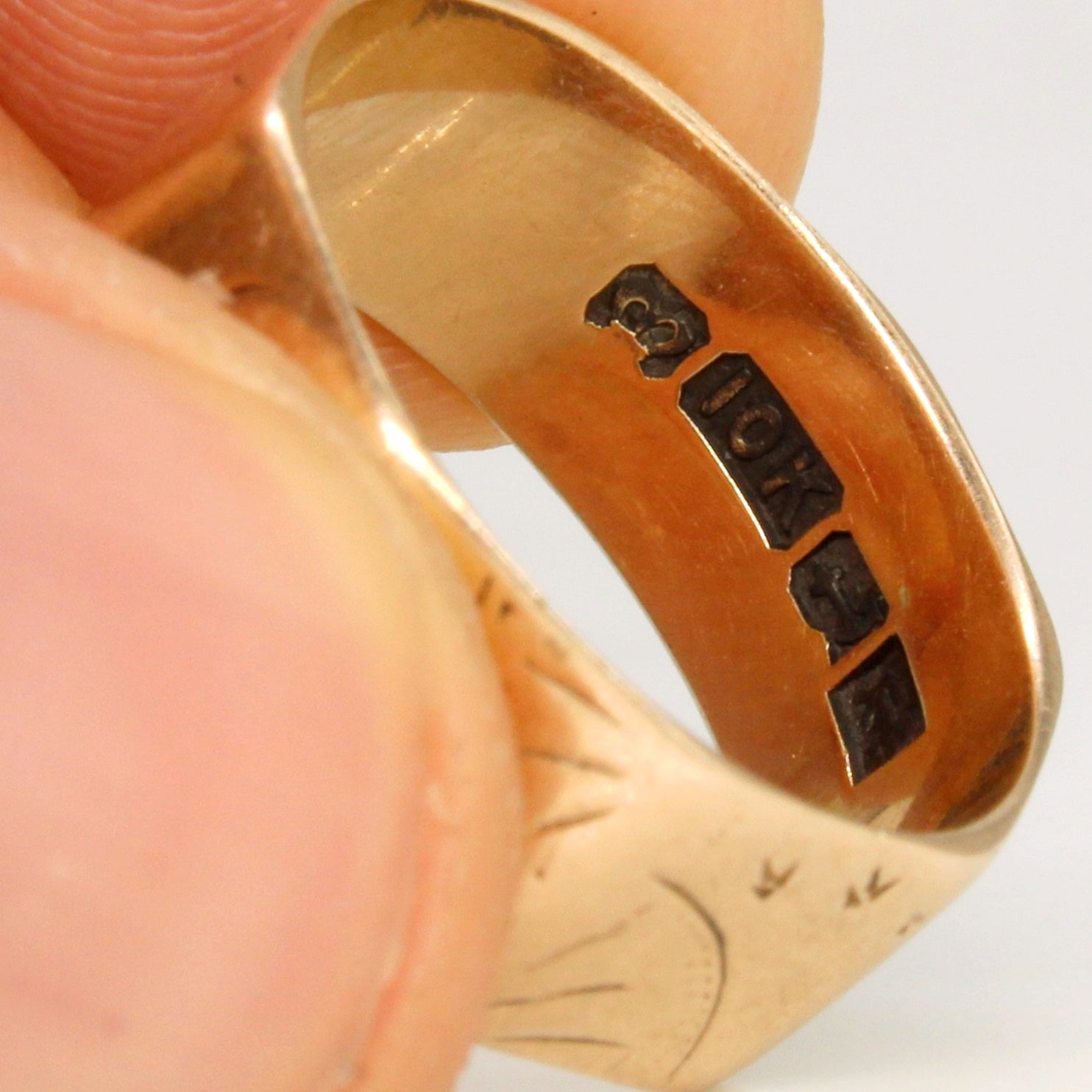 Bague vintage en or jaune 10 carats avec pseudo-poinçon | Taille 5,75 |