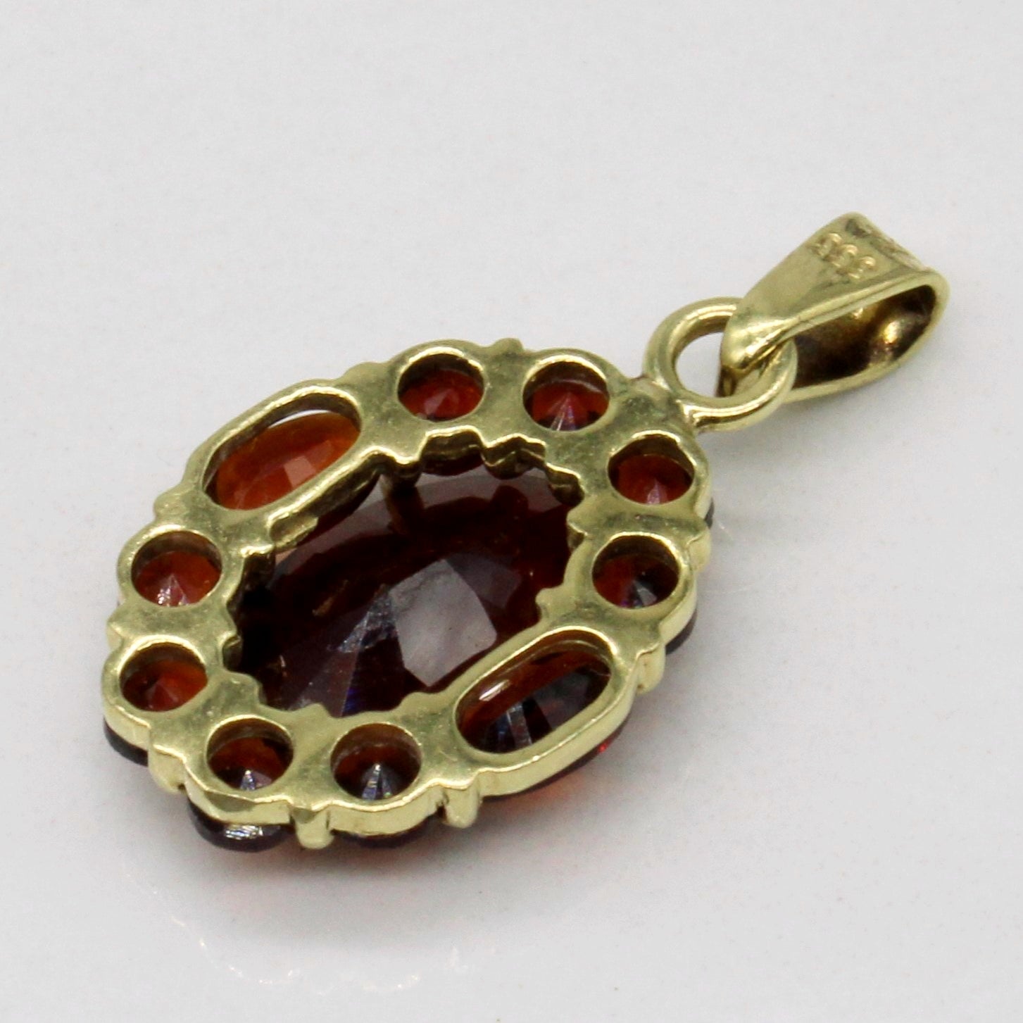Garnet Pendant | 3.00ctw |