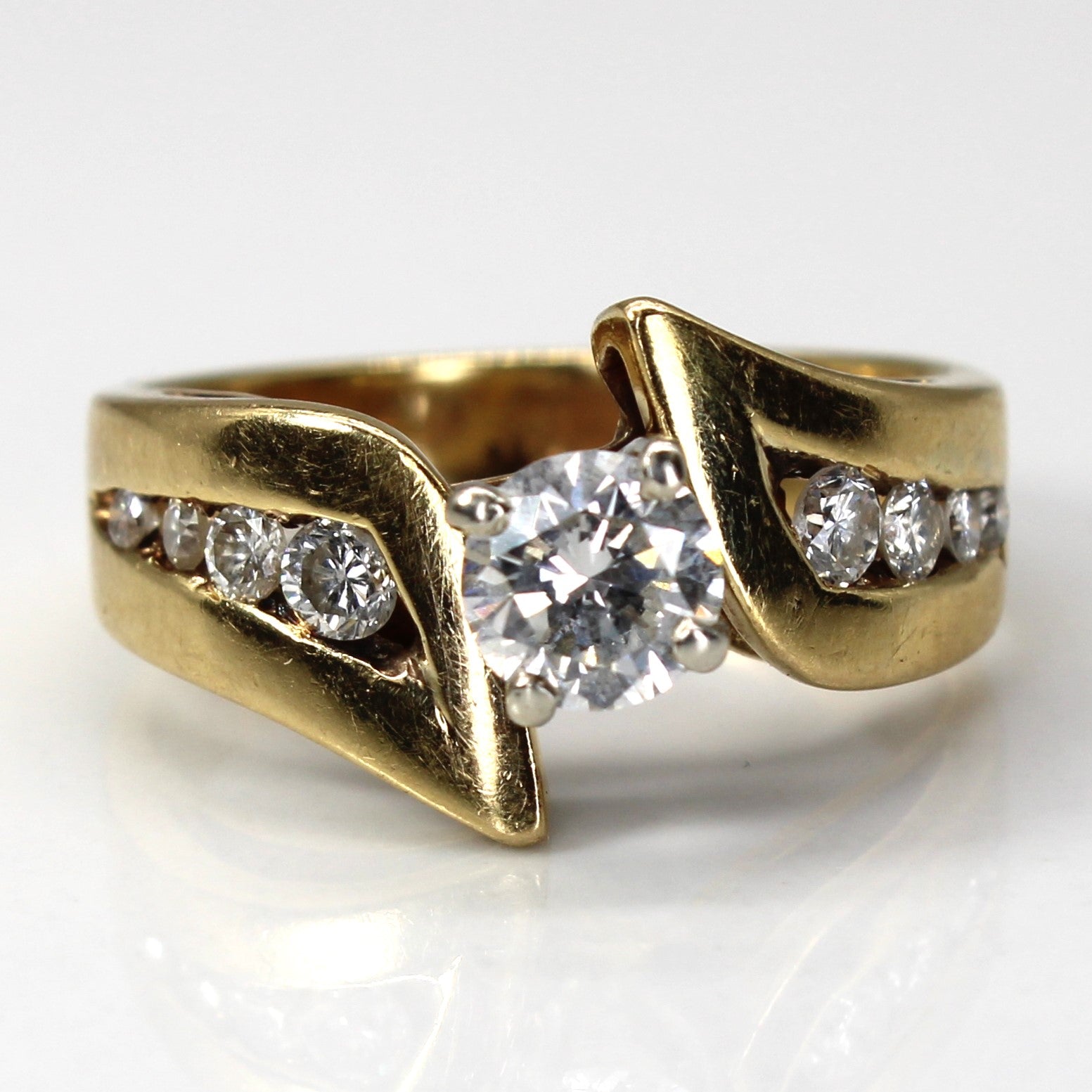 Bypass Channel Set Diamond Ring | 0.95ctw VS2 H/I | SZ 6.5 |
