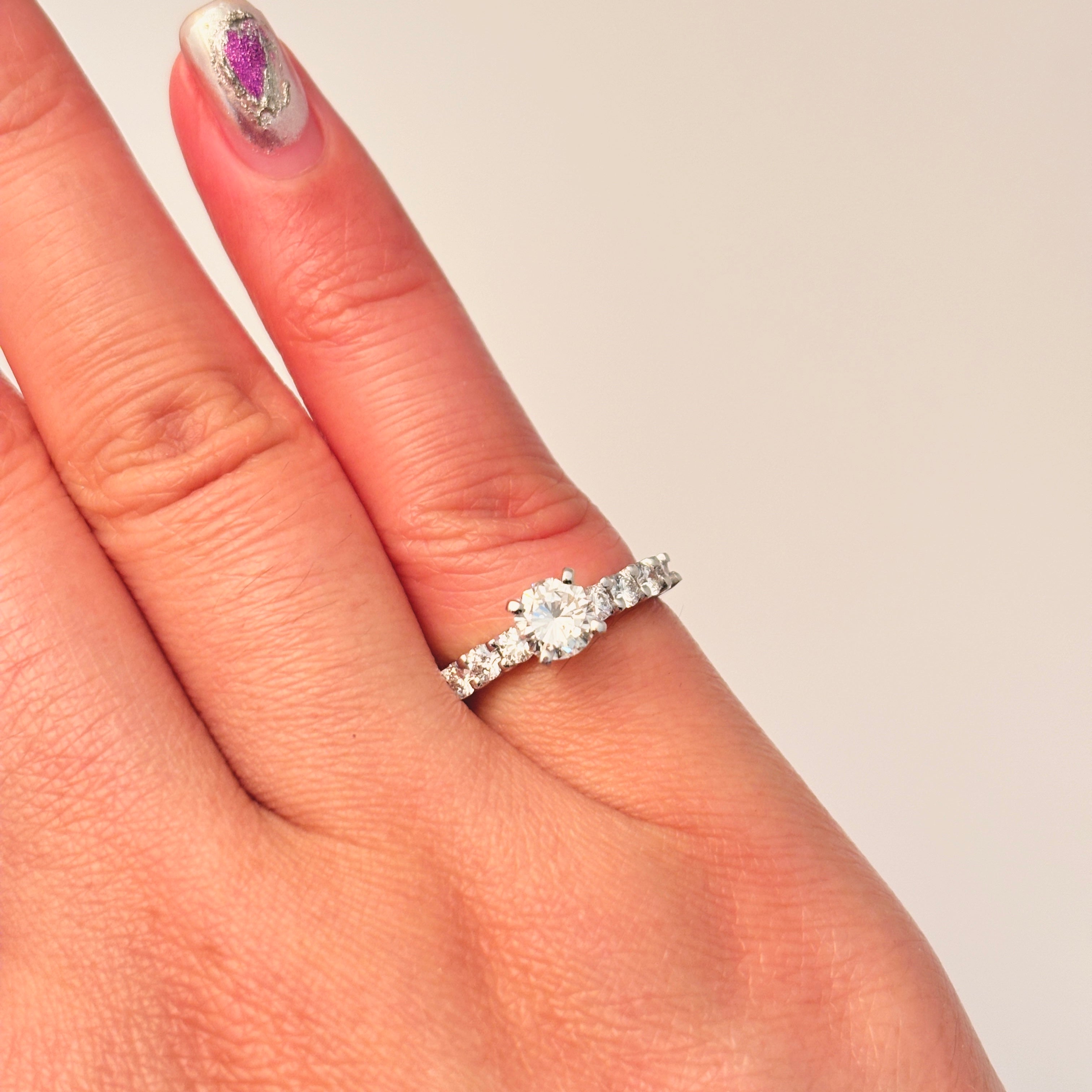 18k White Gold Diamond Ring | 0.94ctw SI1 H/I | SZ 4.5