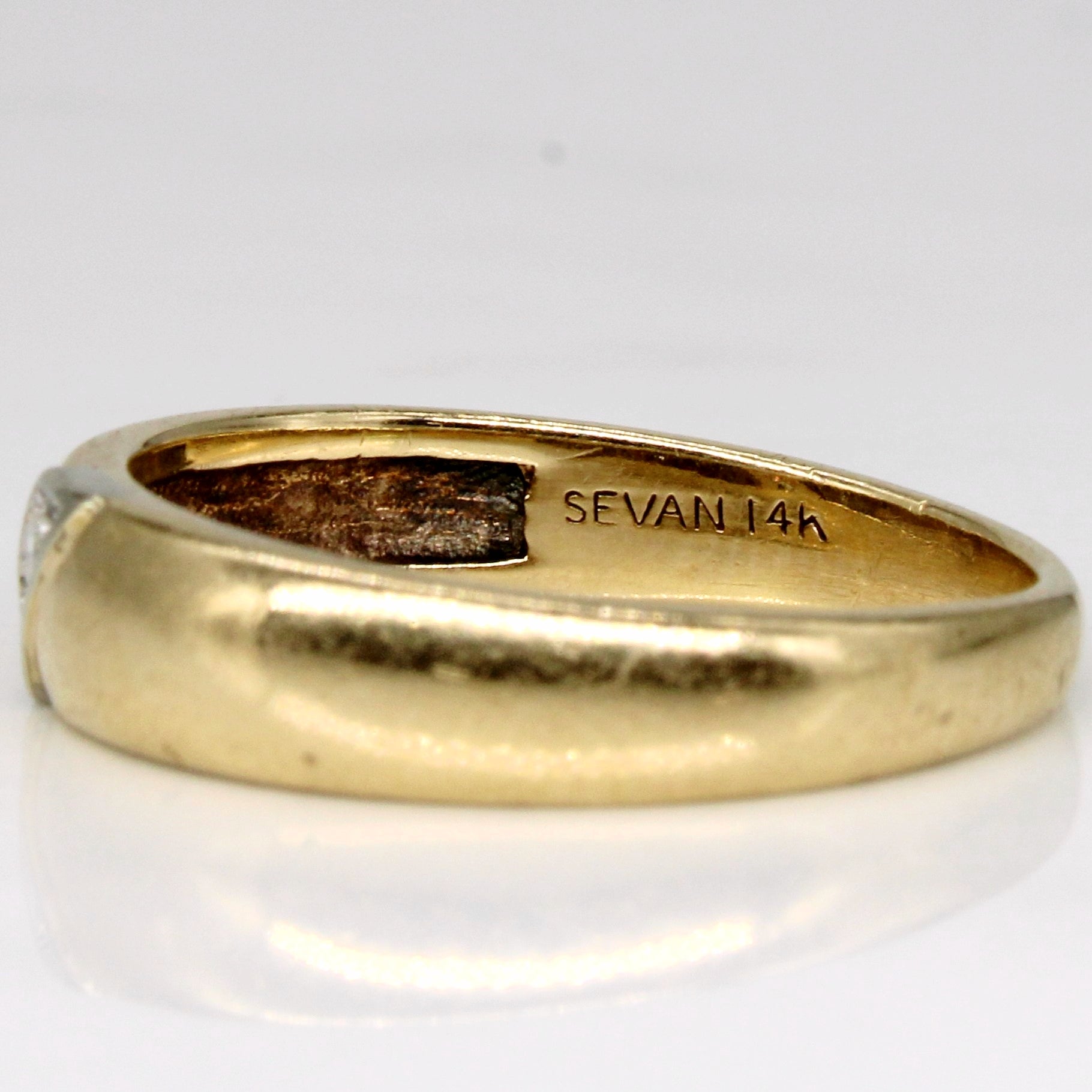 Diamond Ring | 0.04ctw | SZ 7.75 |