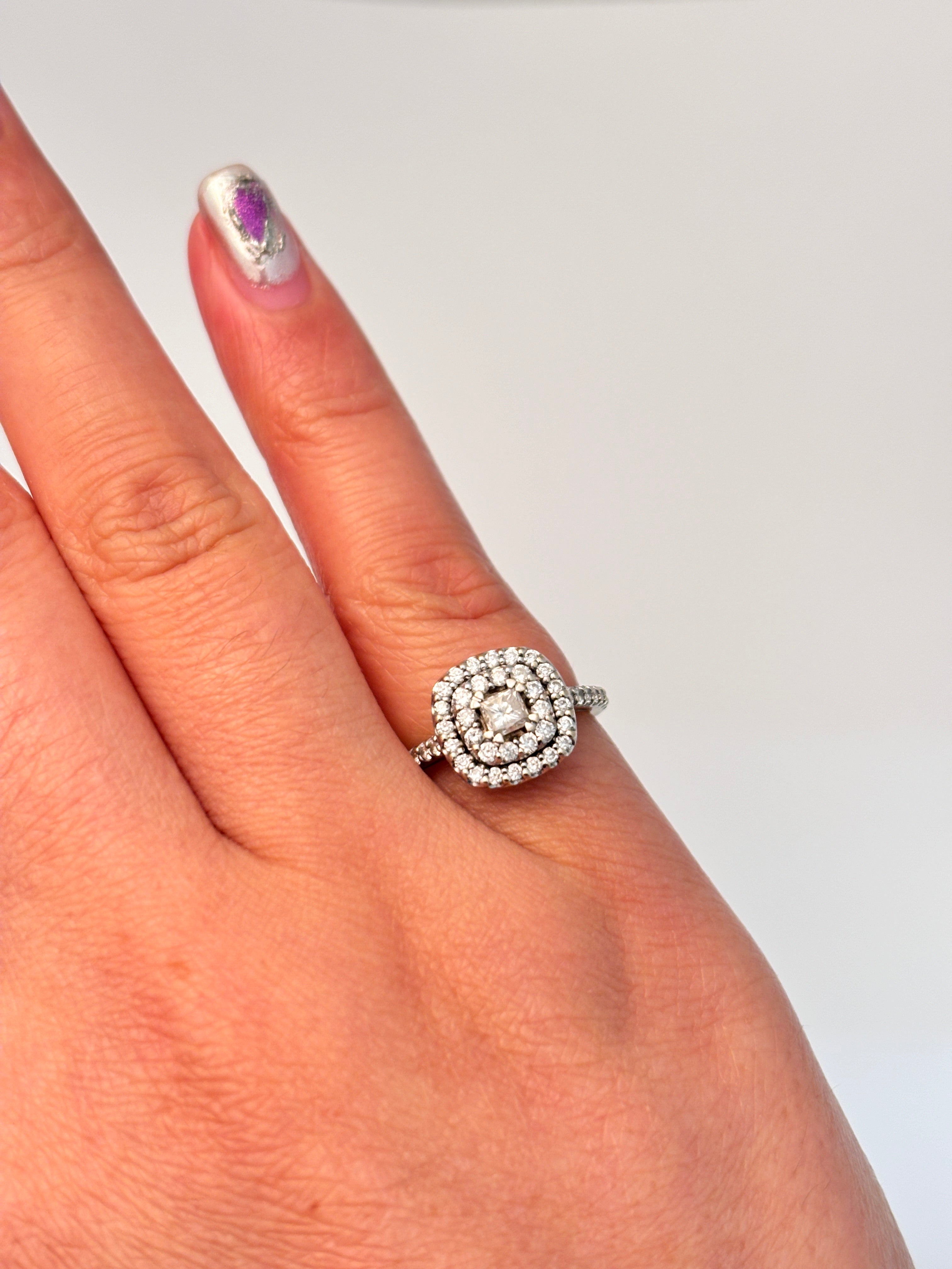 14k White Gold Double Halo Diamond Ring | 0.80ctw | SZ 4