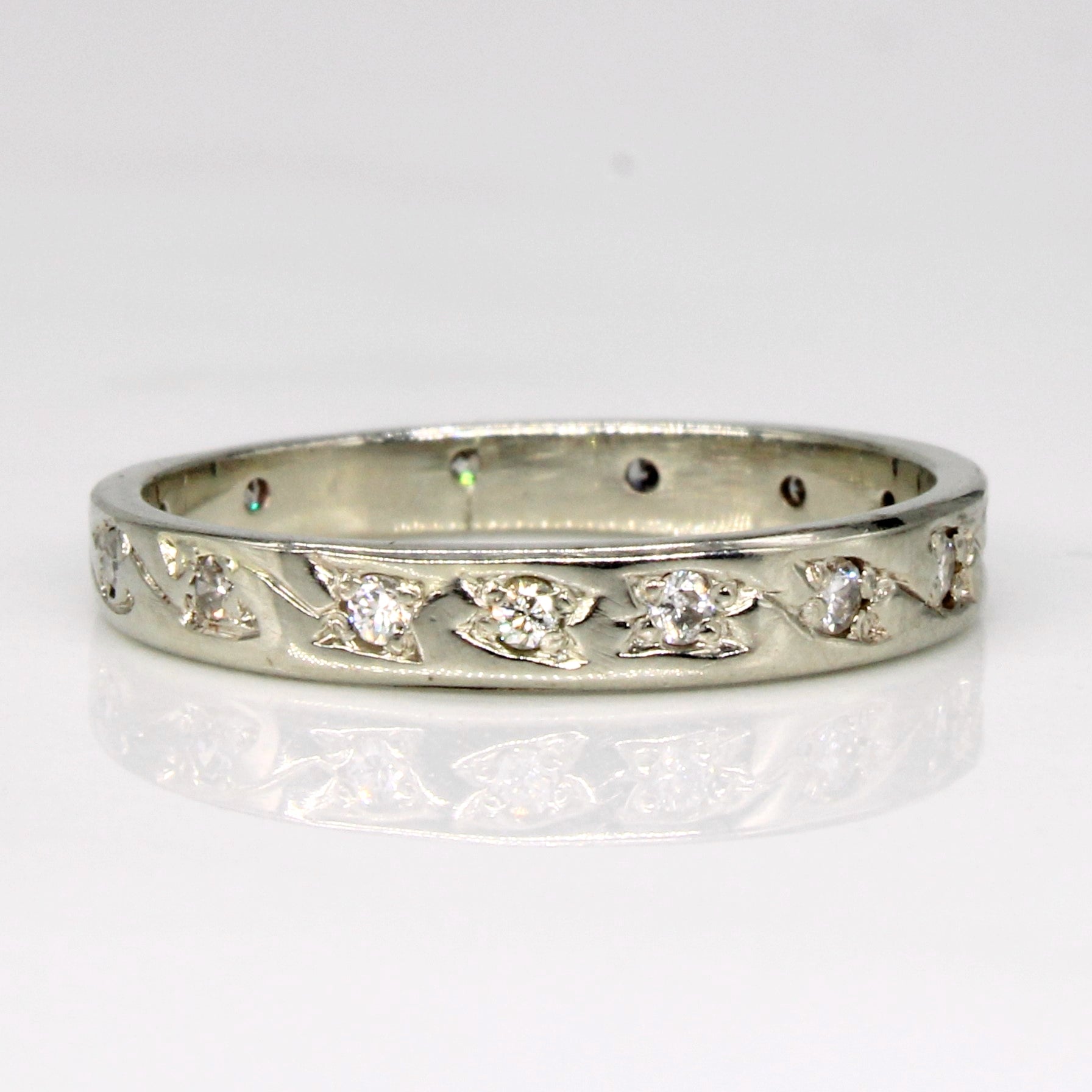 Bague sertie de diamants à fleur | 0,14 ct | Taille 6 |