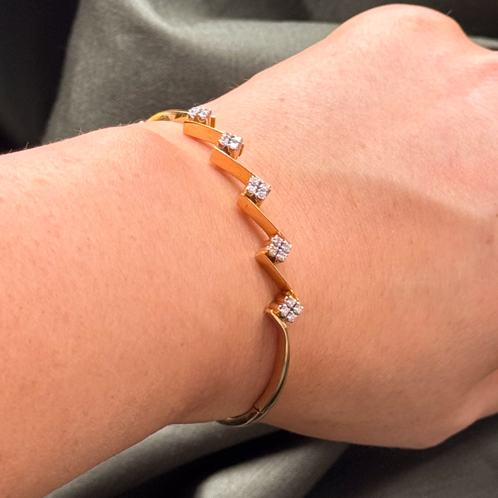 Diamond Bangle | 0.37ctw | 7" |