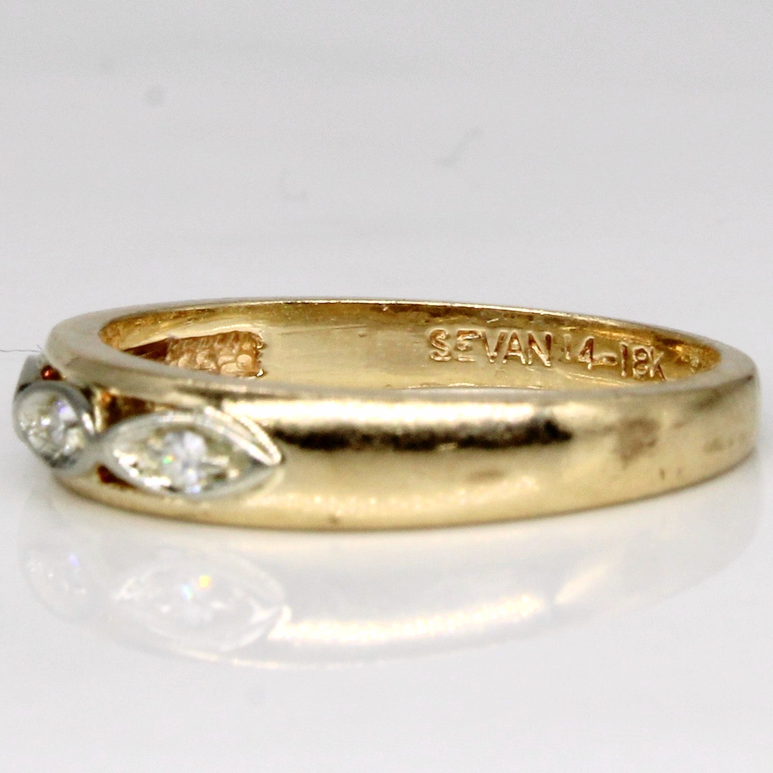 Bague trois diamants | 0,03 ct au total | Taille 4,25 |