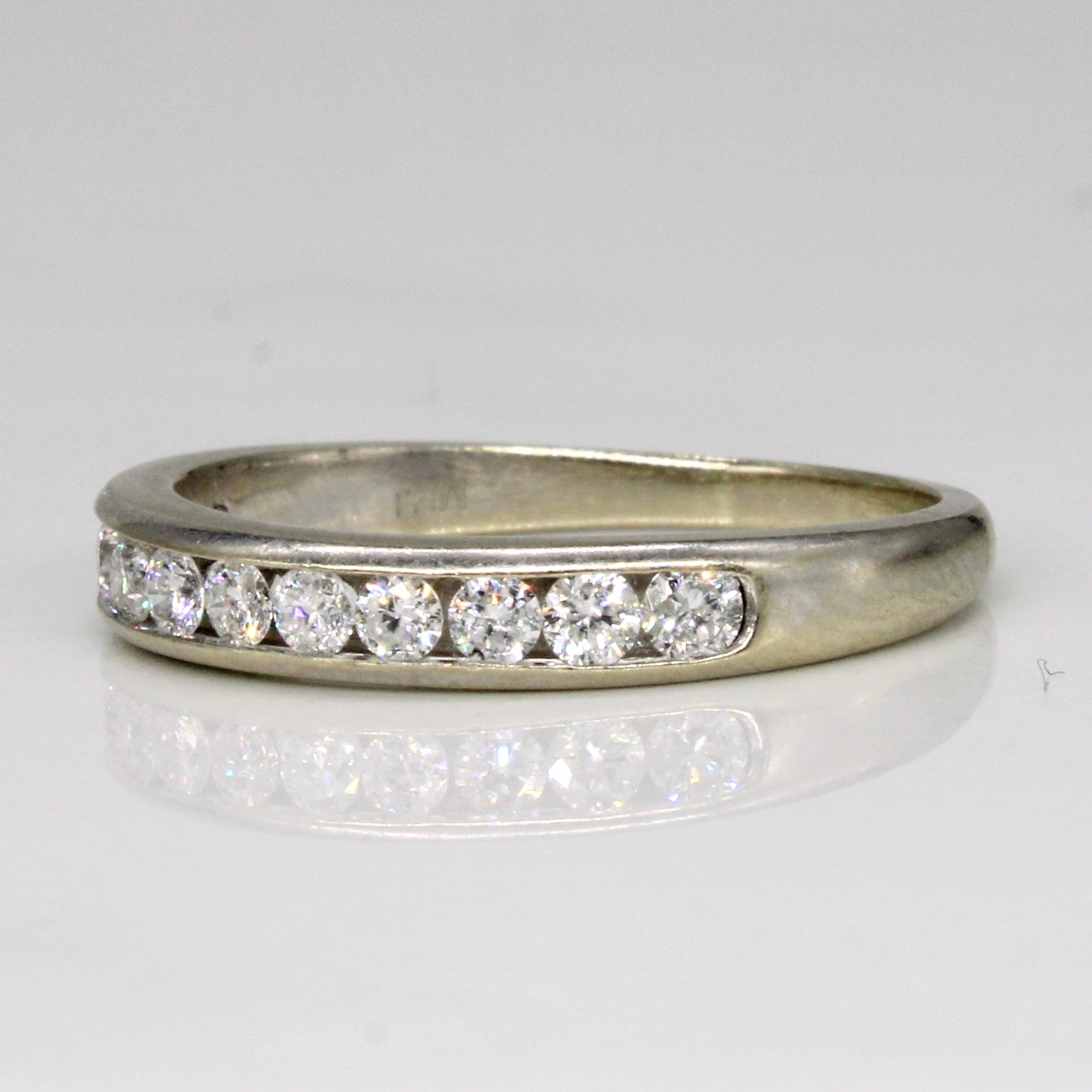 Bague sertie de diamants en canal | 0,36 ct | Taille 8 |
