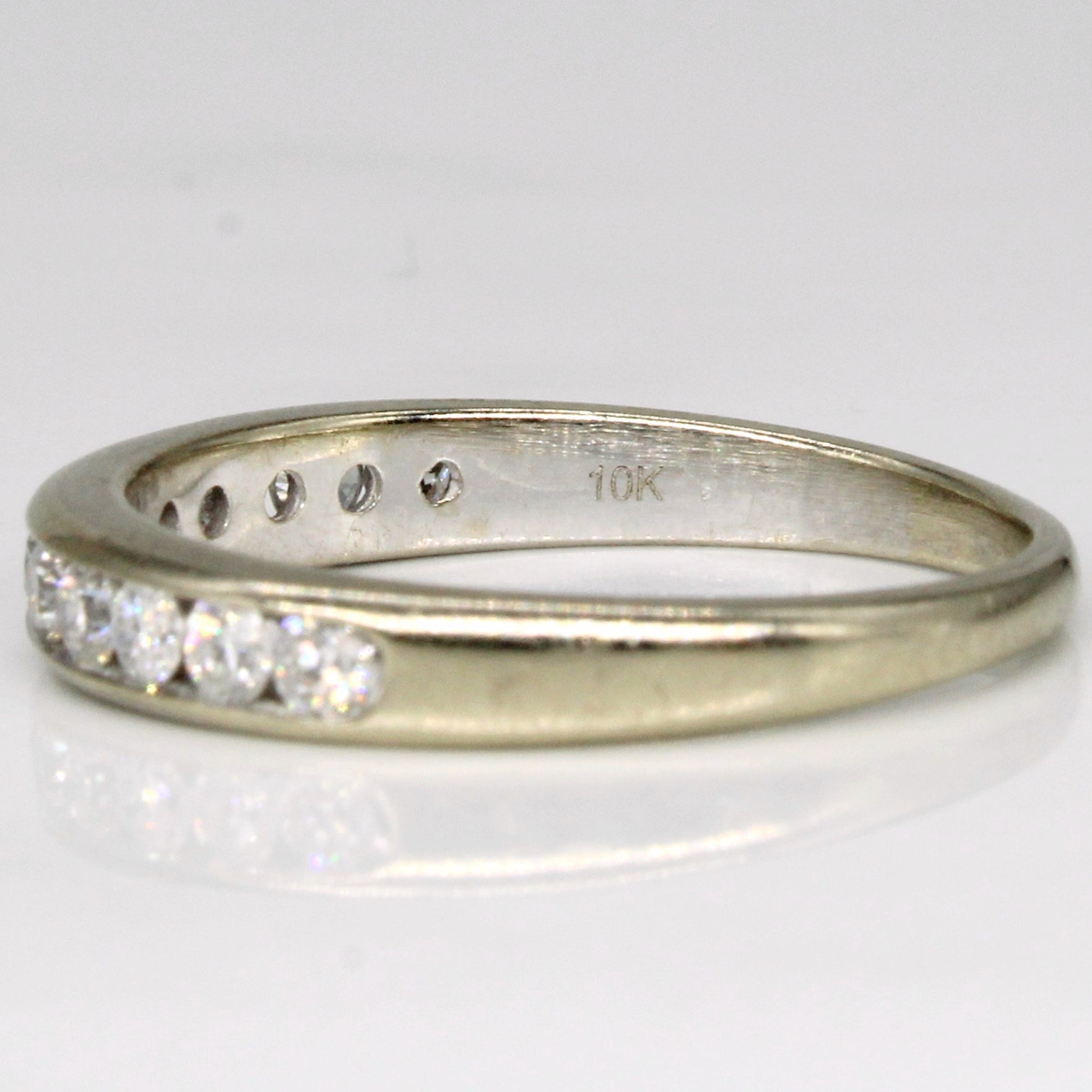 Bague sertie de diamants en canal | 0,36 ct | Taille 8 |