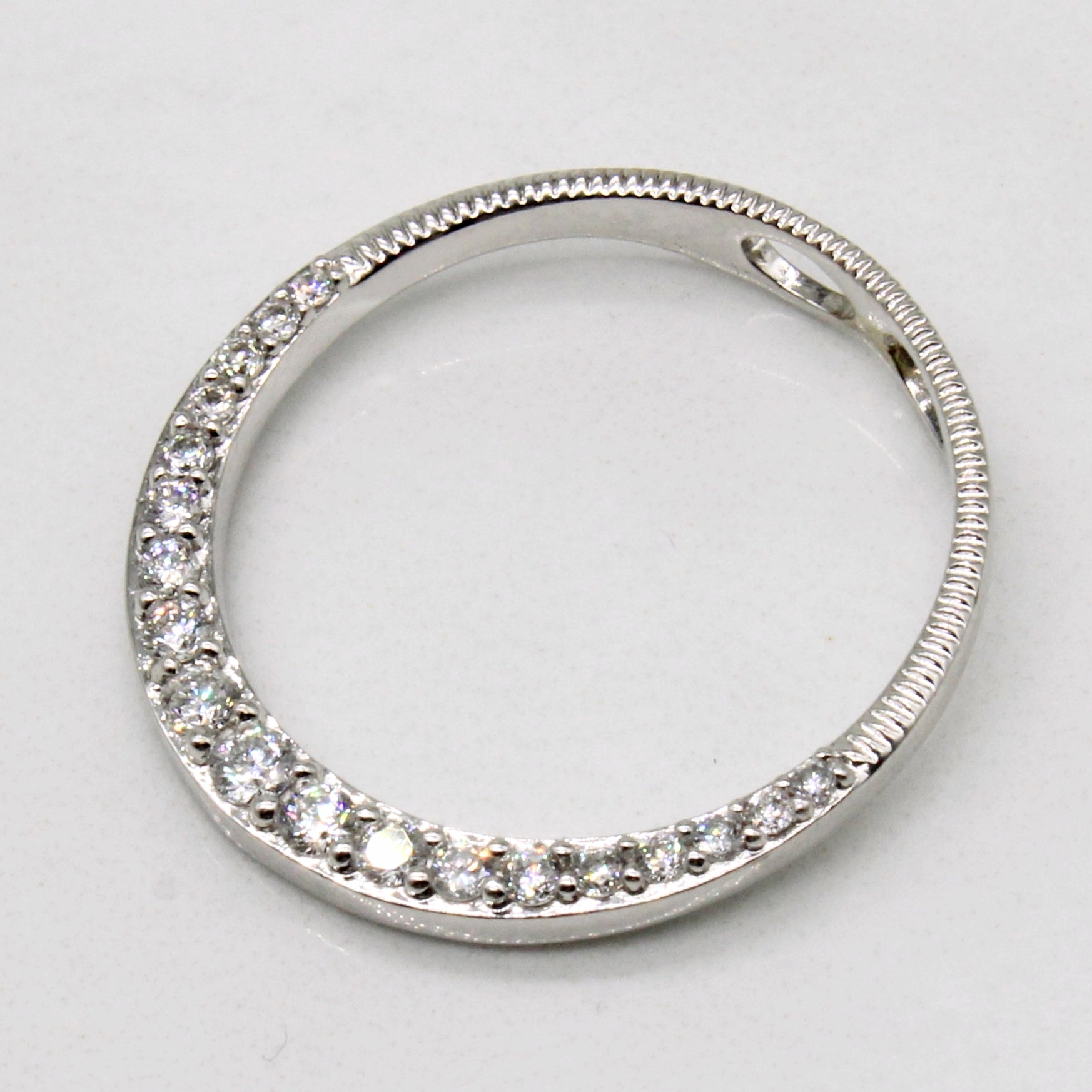 Diamond Circle Pendant | 0.18ctw |
