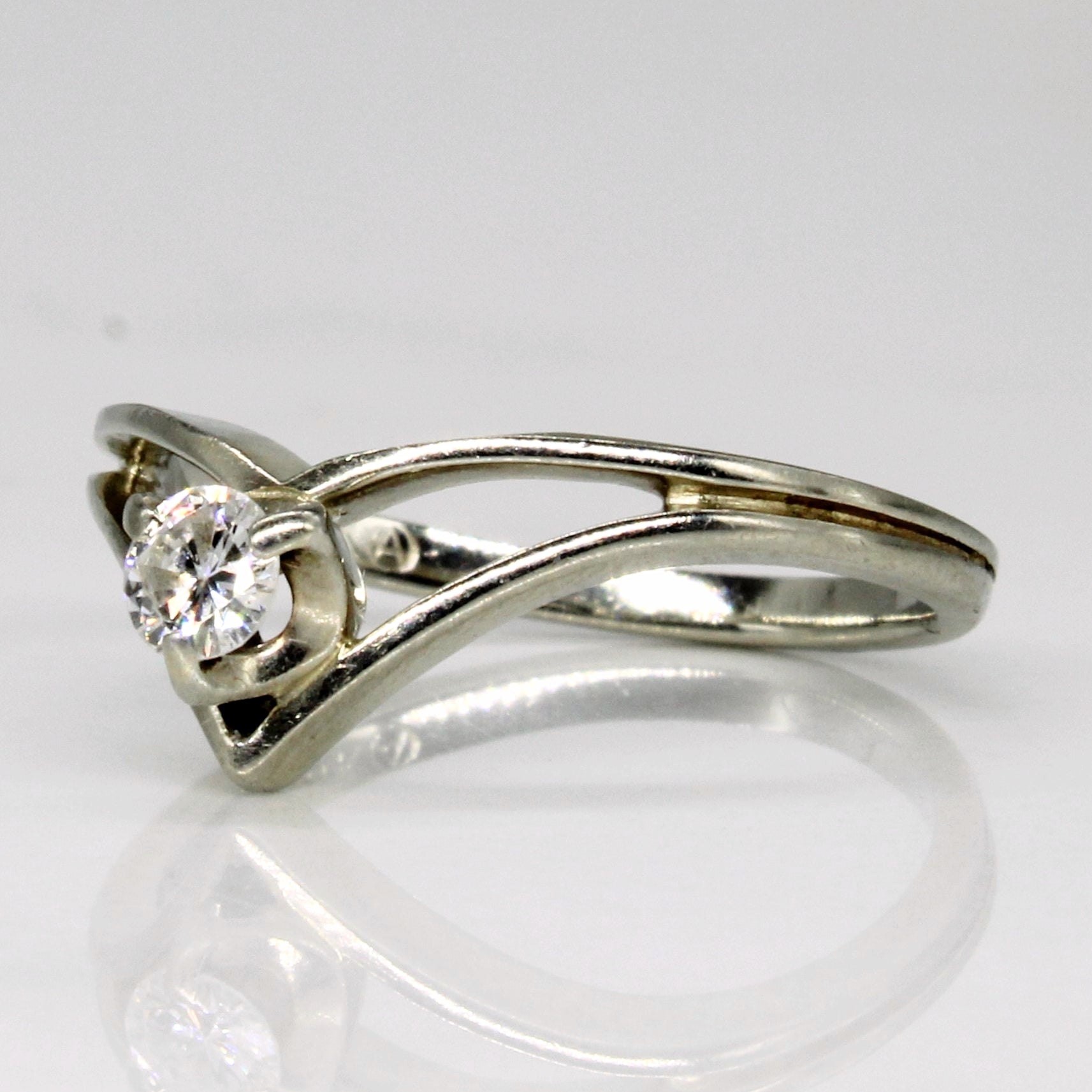 Diamond Chevron Ring | 0.17ct | SZ 5.75 |