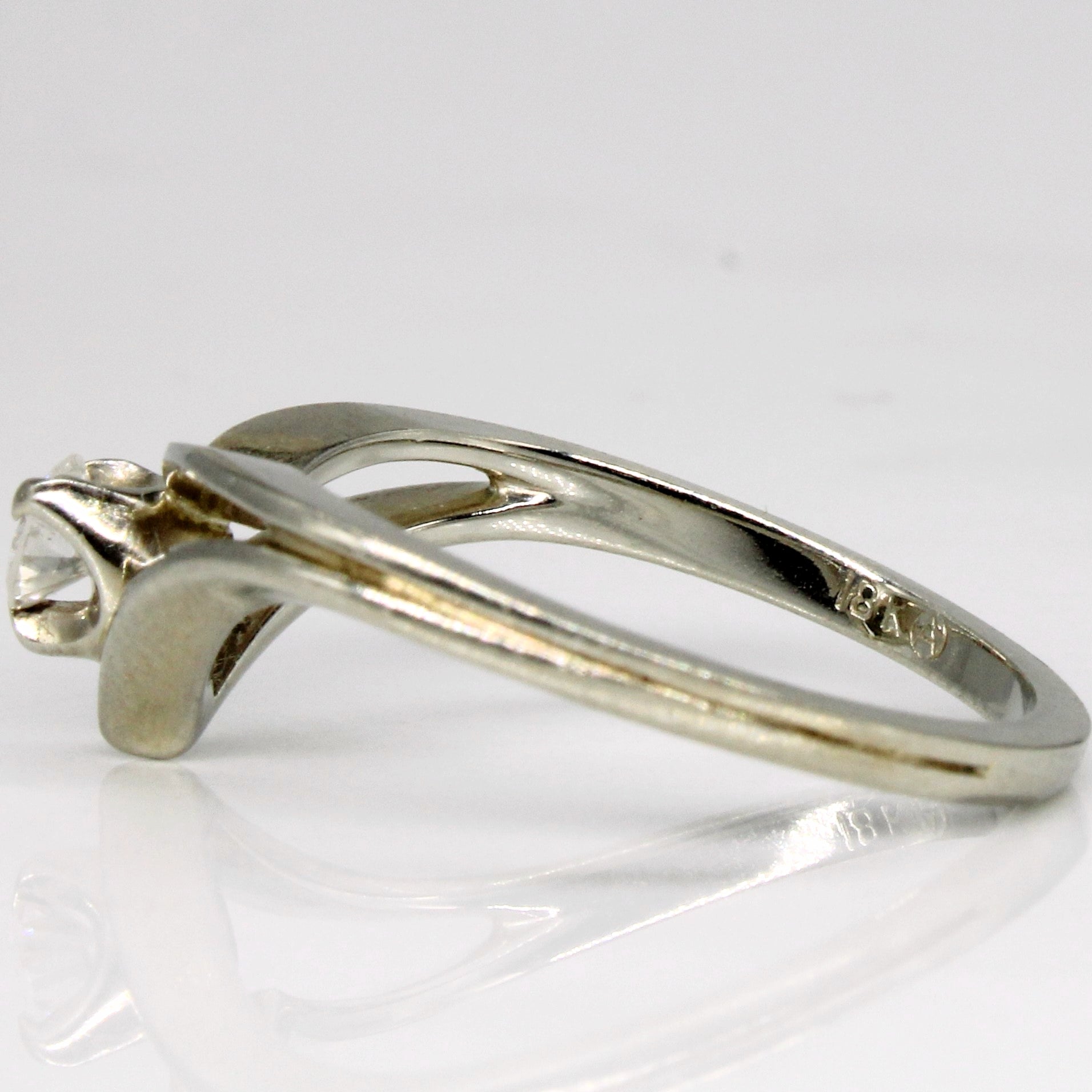 Diamond Chevron Ring | 0.17ct | SZ 5.75 |
