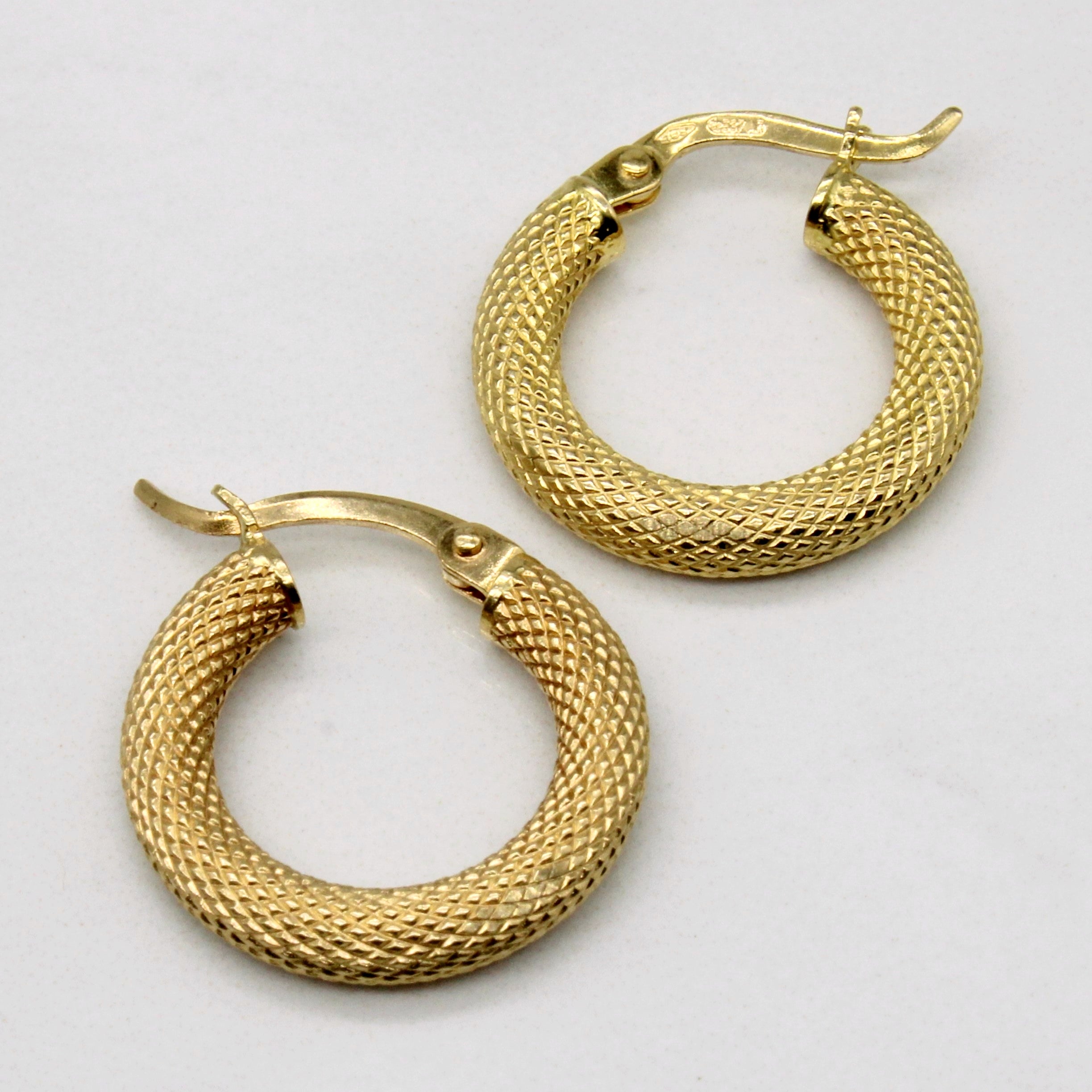 18k Yellow Gold Hoop Earrings