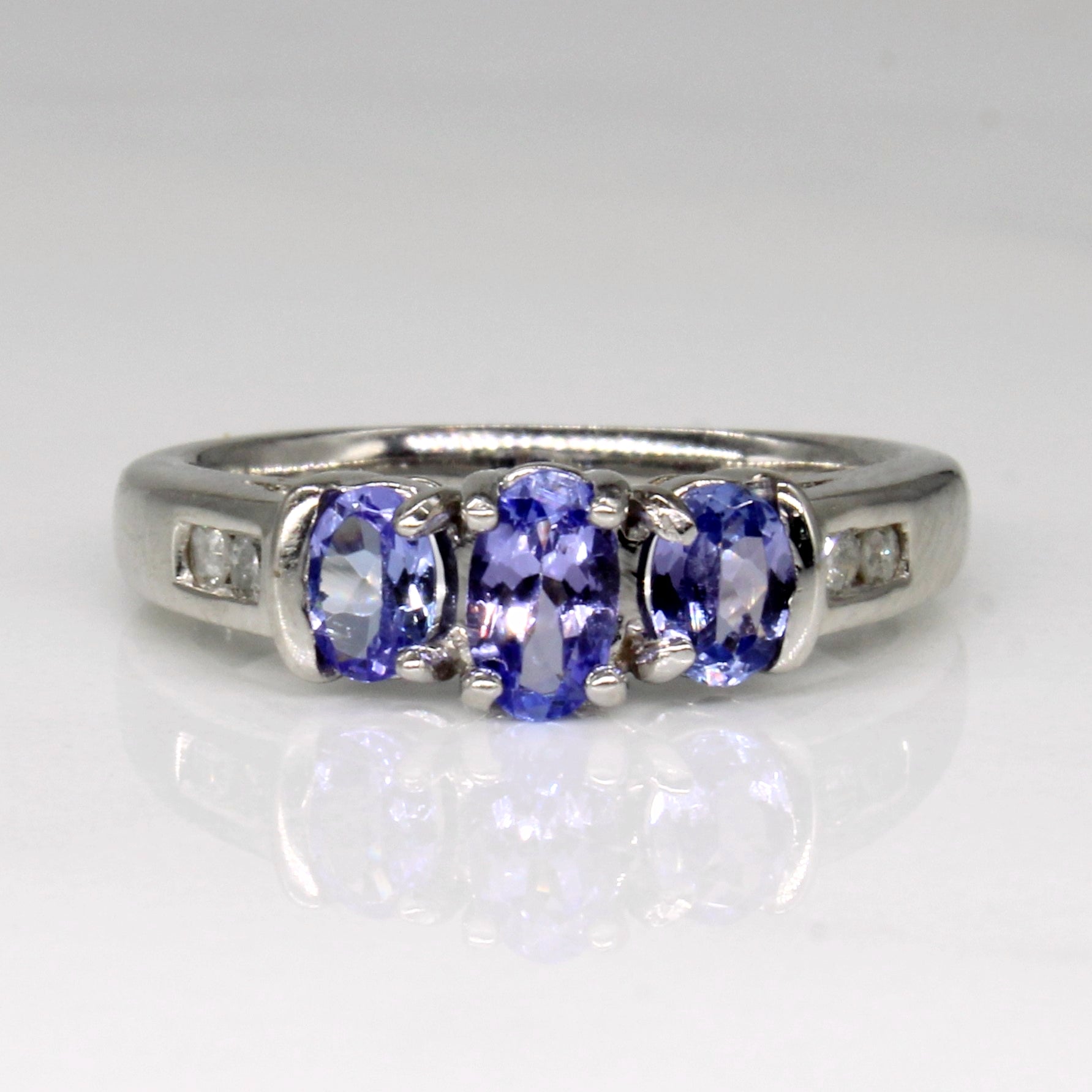 Tanzanite 10k Ring | 0.40ctw, 0.04ctw | SZ 4 |