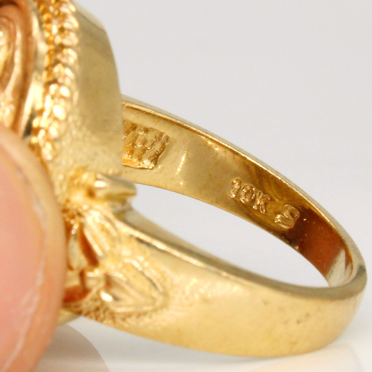 10k Yellow Gold Signet Ring | SZ 6.25 |