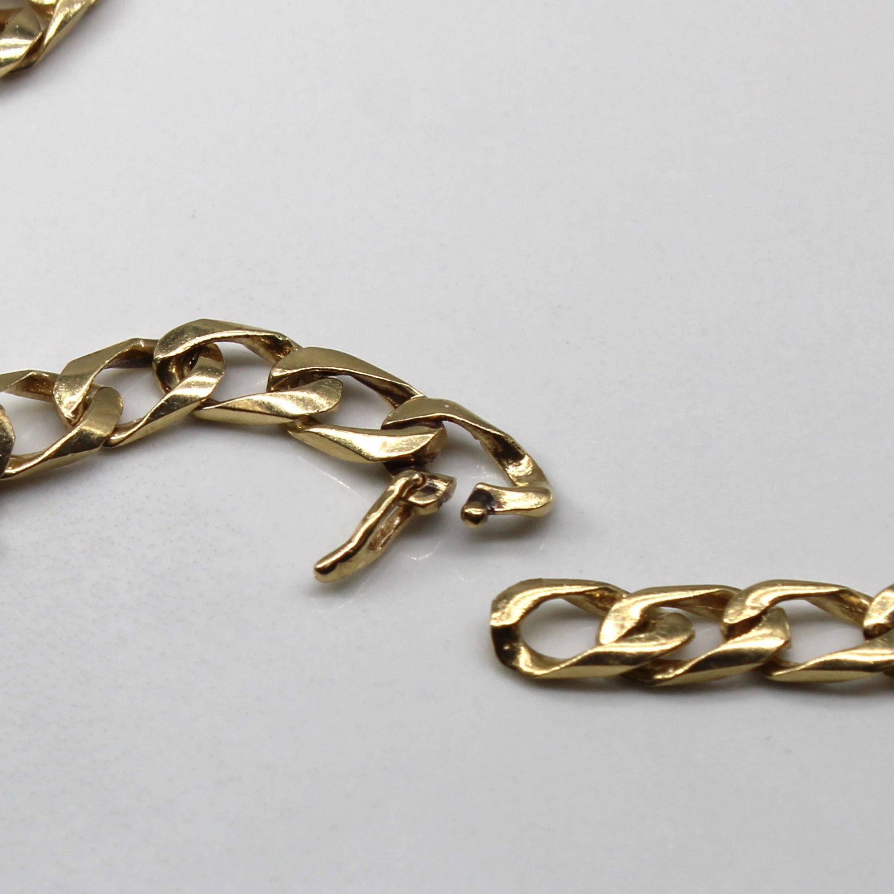 10k Yellow Gold Curb Link Chain | 18"|