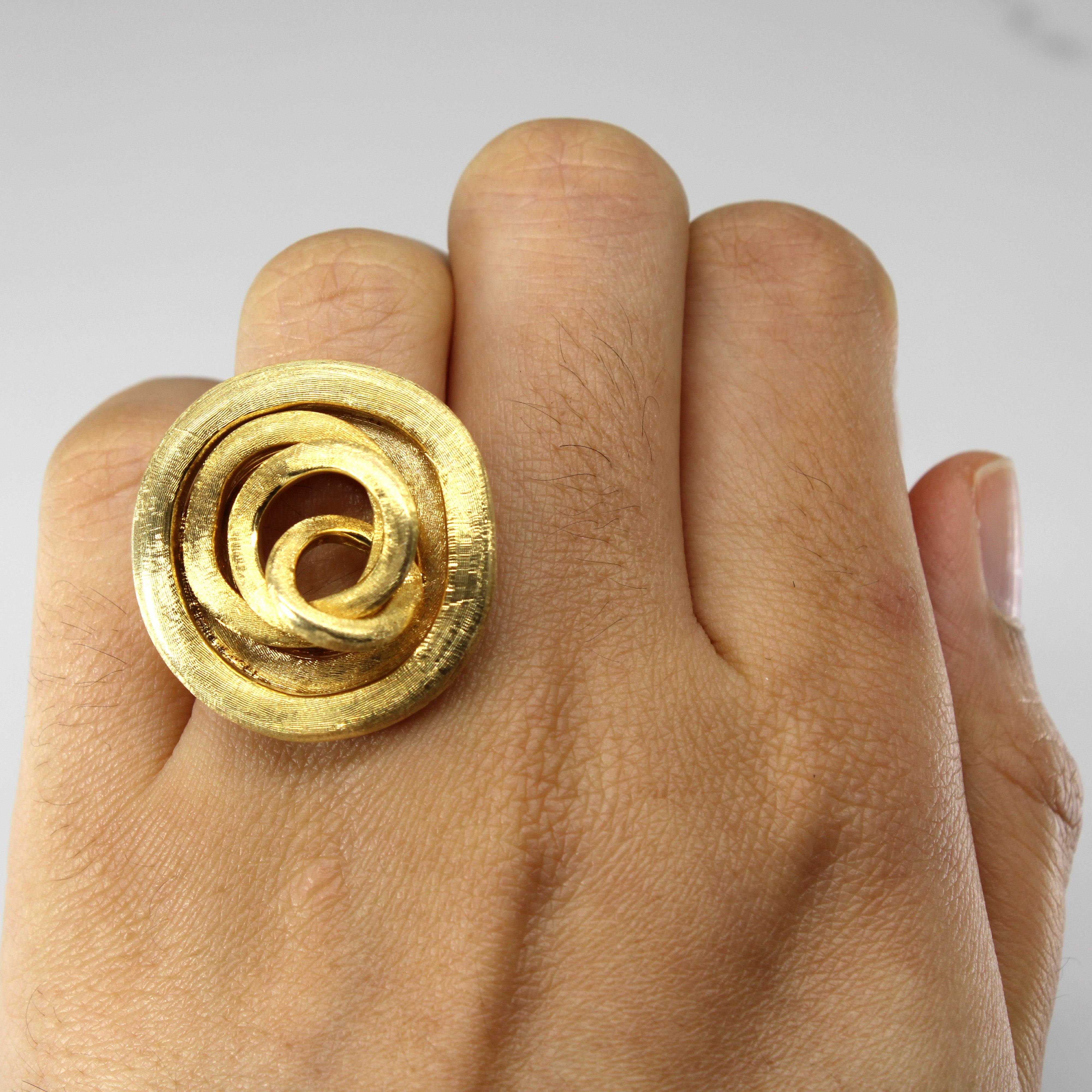 Yellow Gold Swirl Gold 18k Ring | SZ 5.75 |