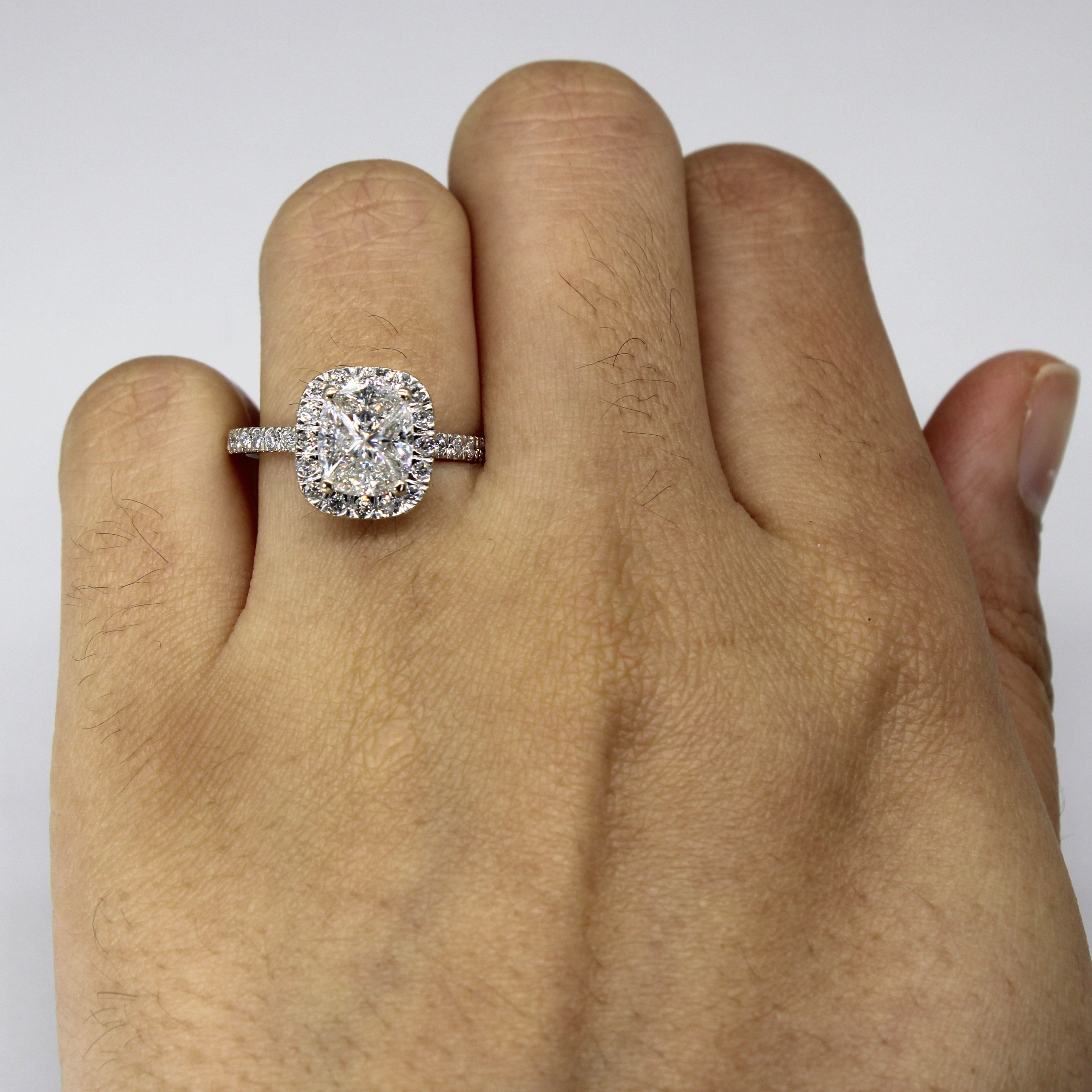 Bague Halo Diamant Trilliant 14 carats | 1,76 ct | Taille 7 |