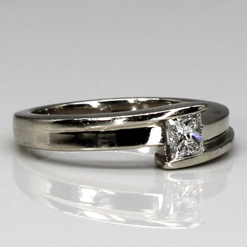 Bague en or 14 carats avec diamant taille princesse serti contourné | 0,42 ct | Taille 5,25 |