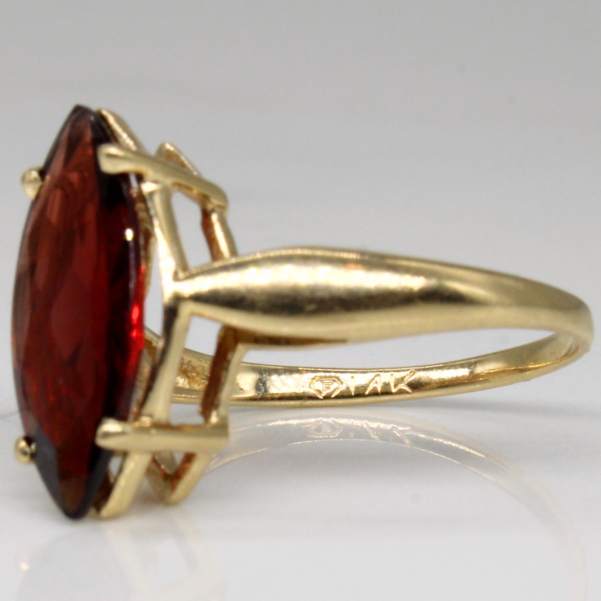 Bague cocktail en grenat | 2,55 ct | Taille 6 |