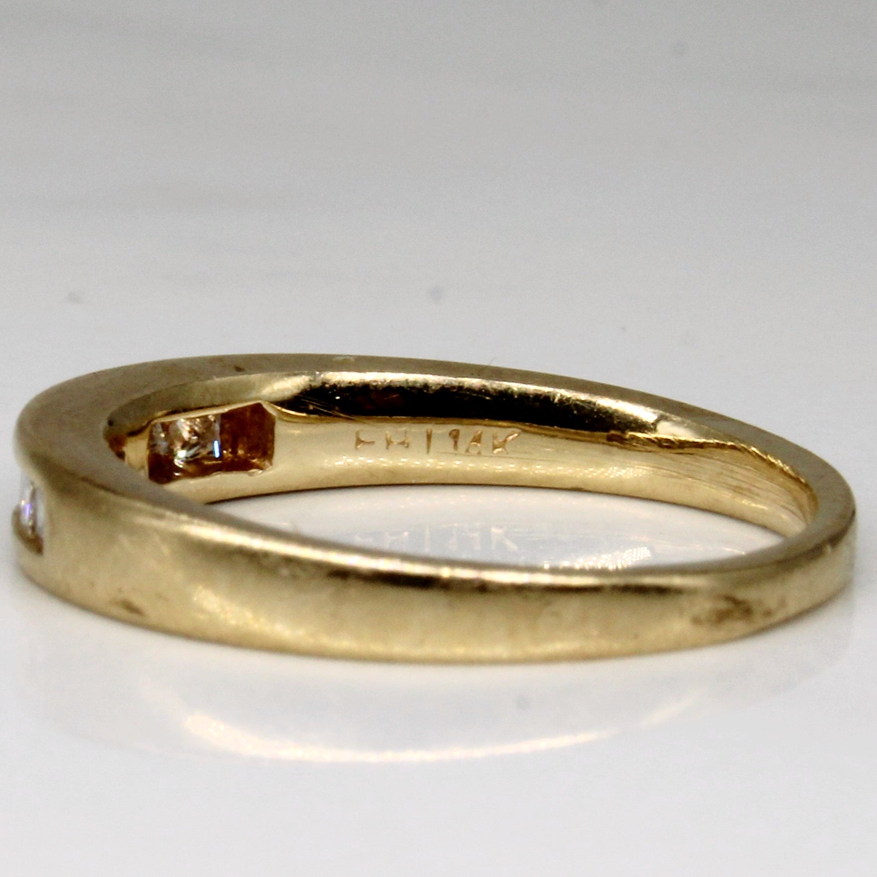 Channel Set Diamond Ring | 0.25ctw | SZ 6 |