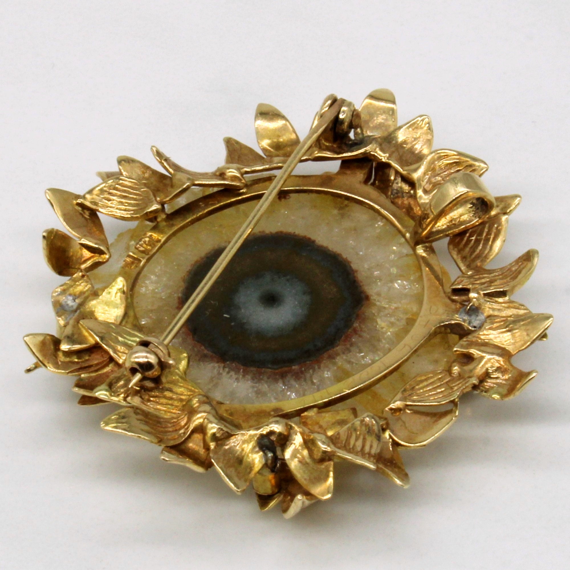 Agate Slice Quartz Brooch | 18.00ct |