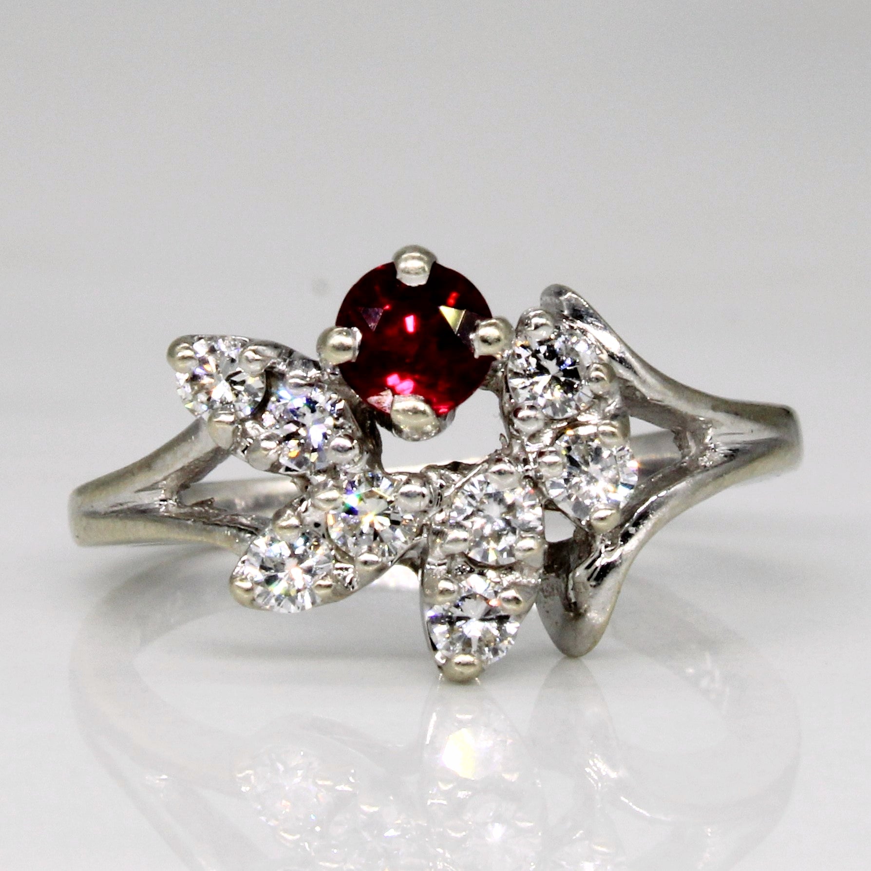 Diamond & Ruby Ring | 0.30ctw, 0.25ct | SZ 5.5 |