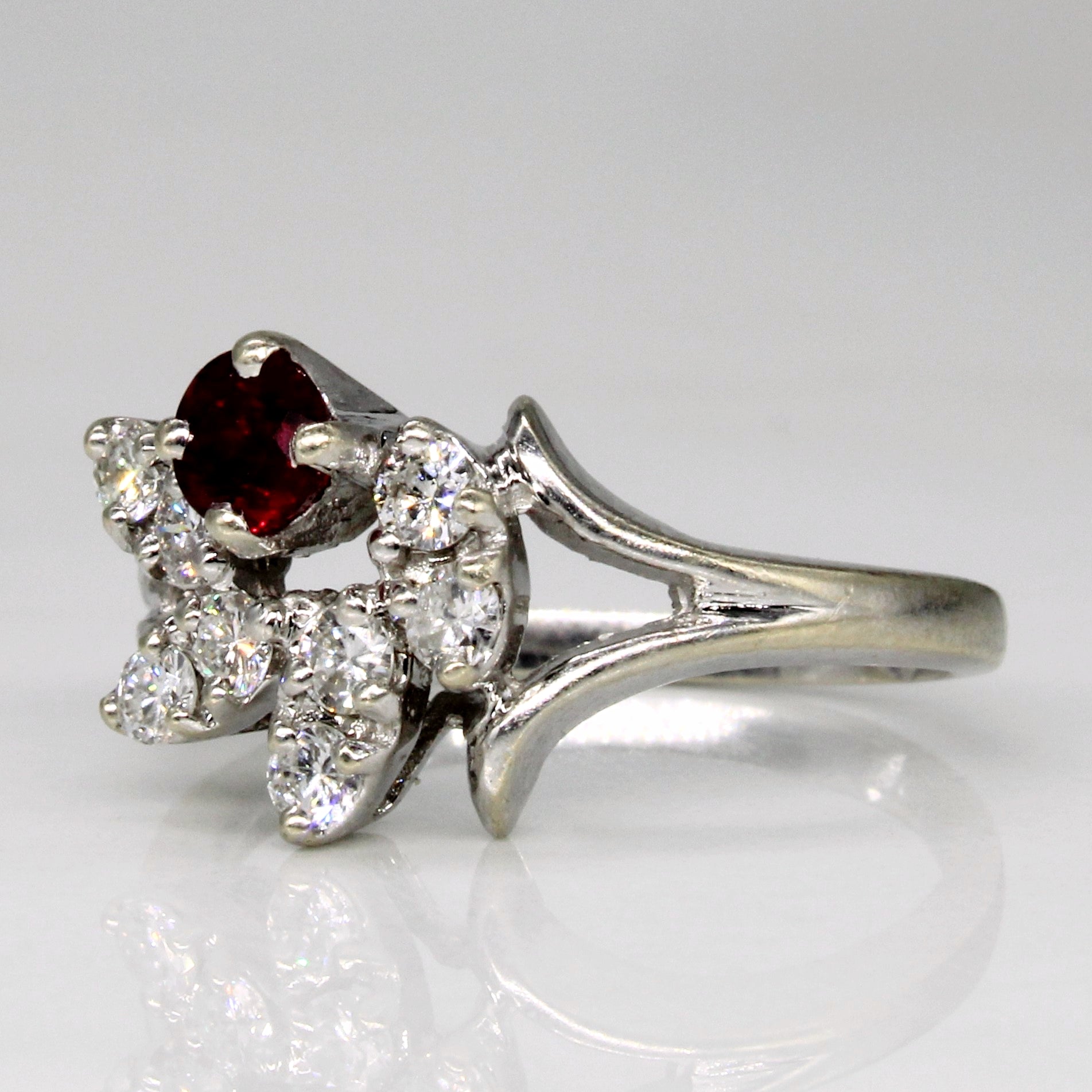 Diamond & Ruby Ring | 0.30ctw, 0.25ct | SZ 5.5 |