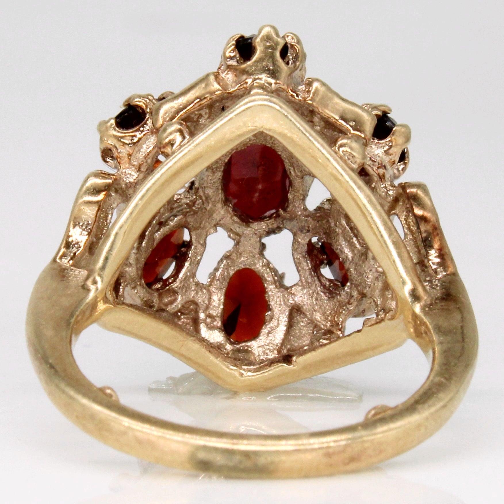 Garnet Cocktail Ring | 2.00ctw | SZ 3.75 |