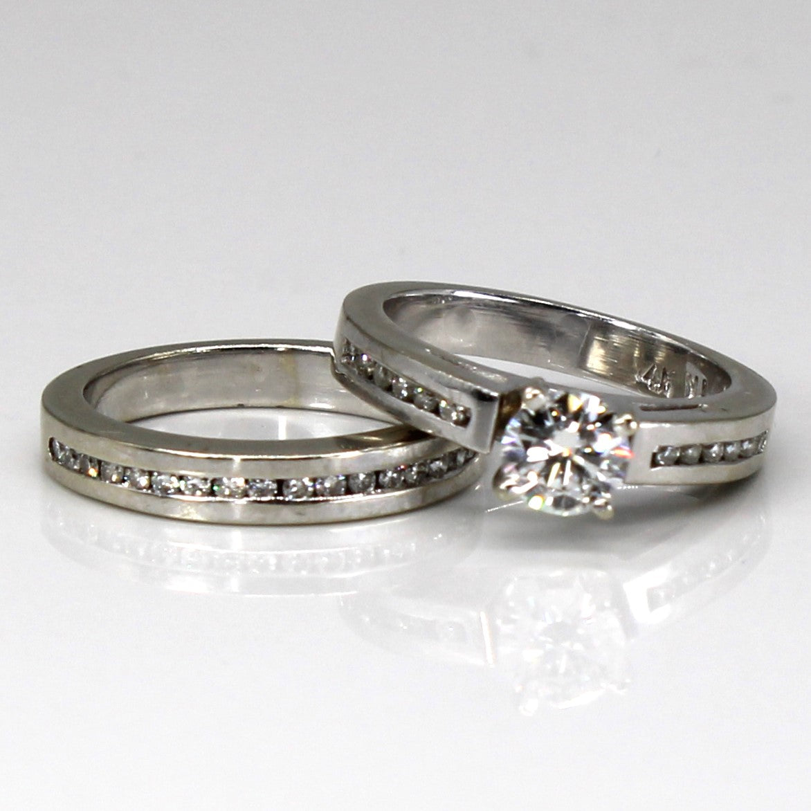 Bague de fiançailles solitaire en or 14 carats avec diamants d'accent | 0,79 ct | Taille 4 |