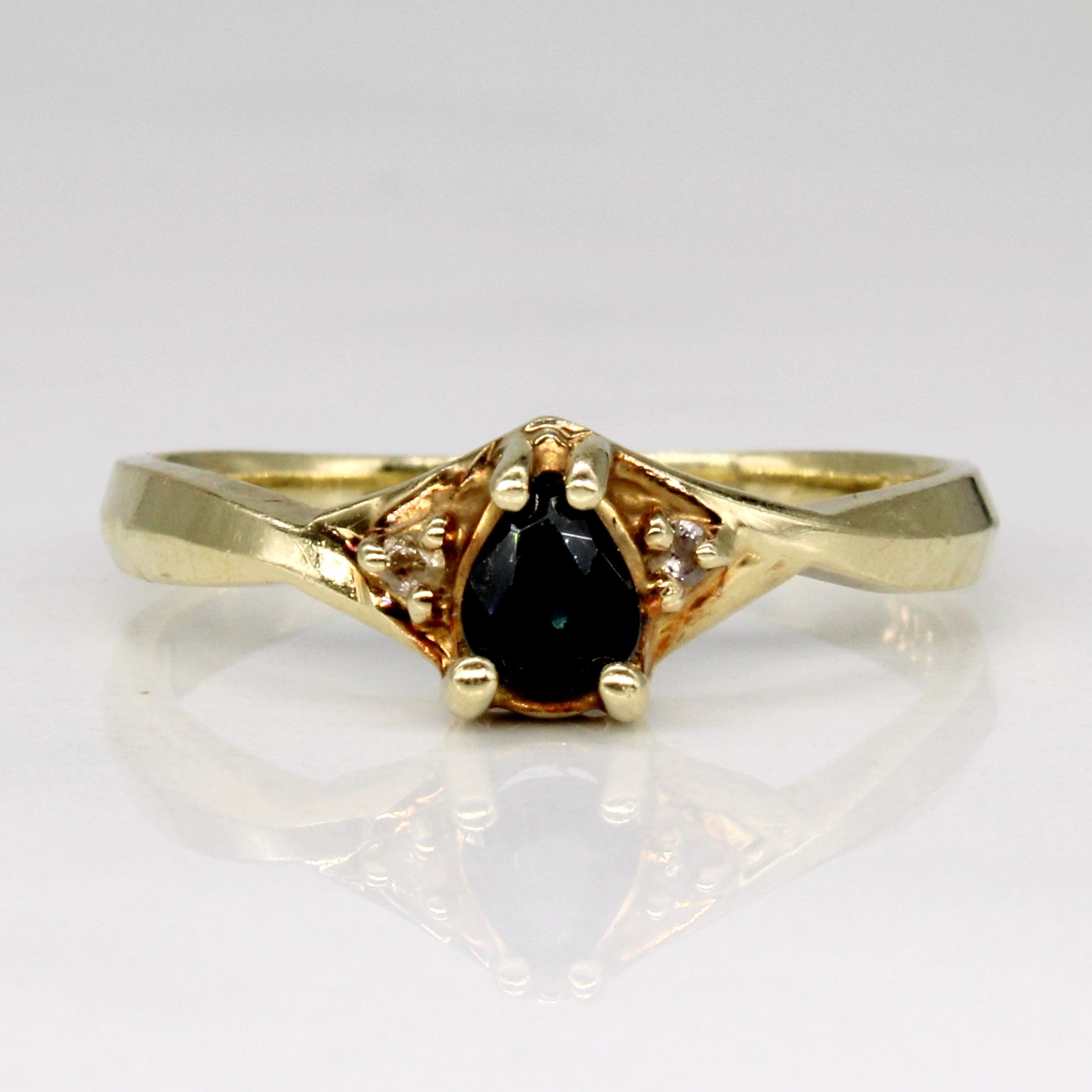 Sapphire & Diamond Ring | 0.23ct, 0.02ctw | SZ 6 |