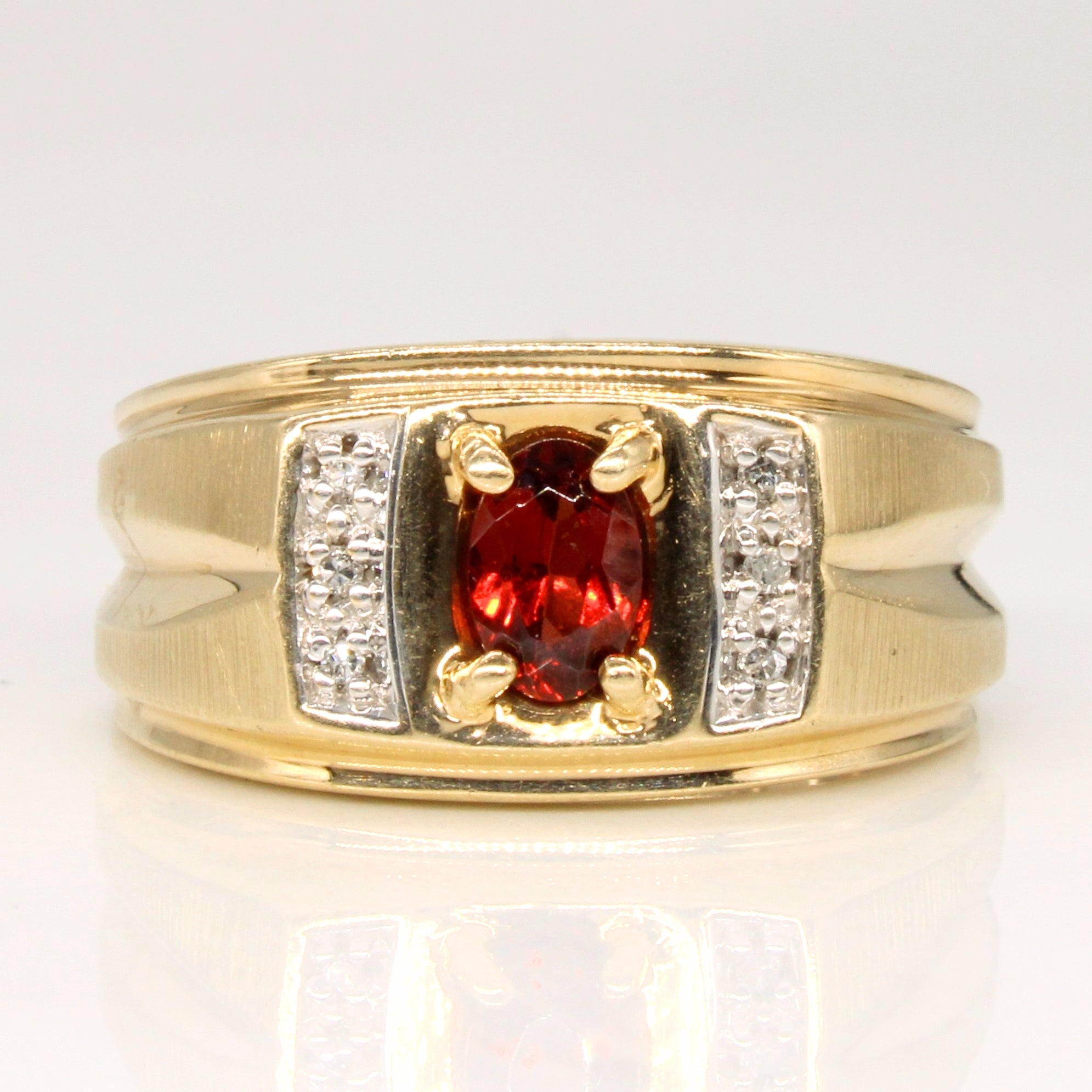 Garnet & Diamond Cocktail Ring | 0.50ct, 0.02ctw | SZ 11.25 |
