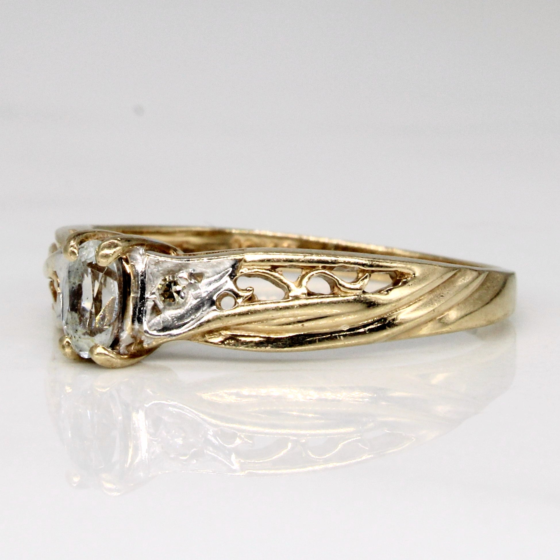 Aquamarine & Diamond Ring | 0.15ct, 0.02ctw | SZ 7.75 |