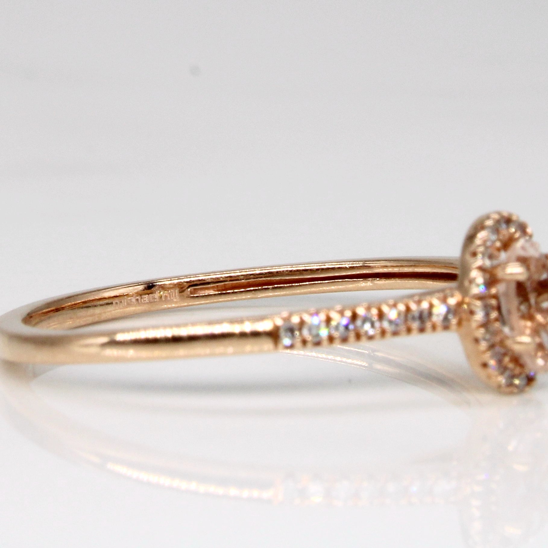 Bague en morganite et diamants | 0,20 ct, 0,08 ct au total | Taille 7,25 |
