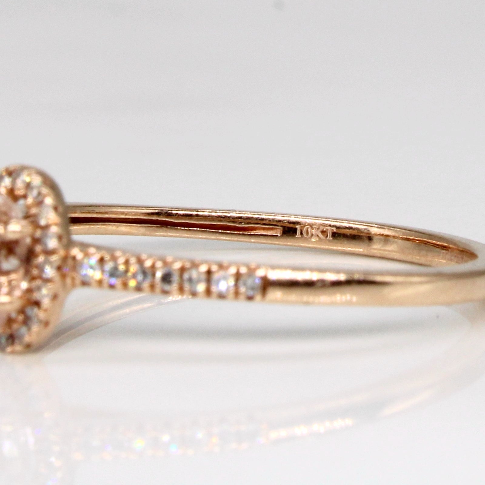Bague en morganite et diamants | 0,20 ct, 0,08 ct au total | Taille 7,25 |