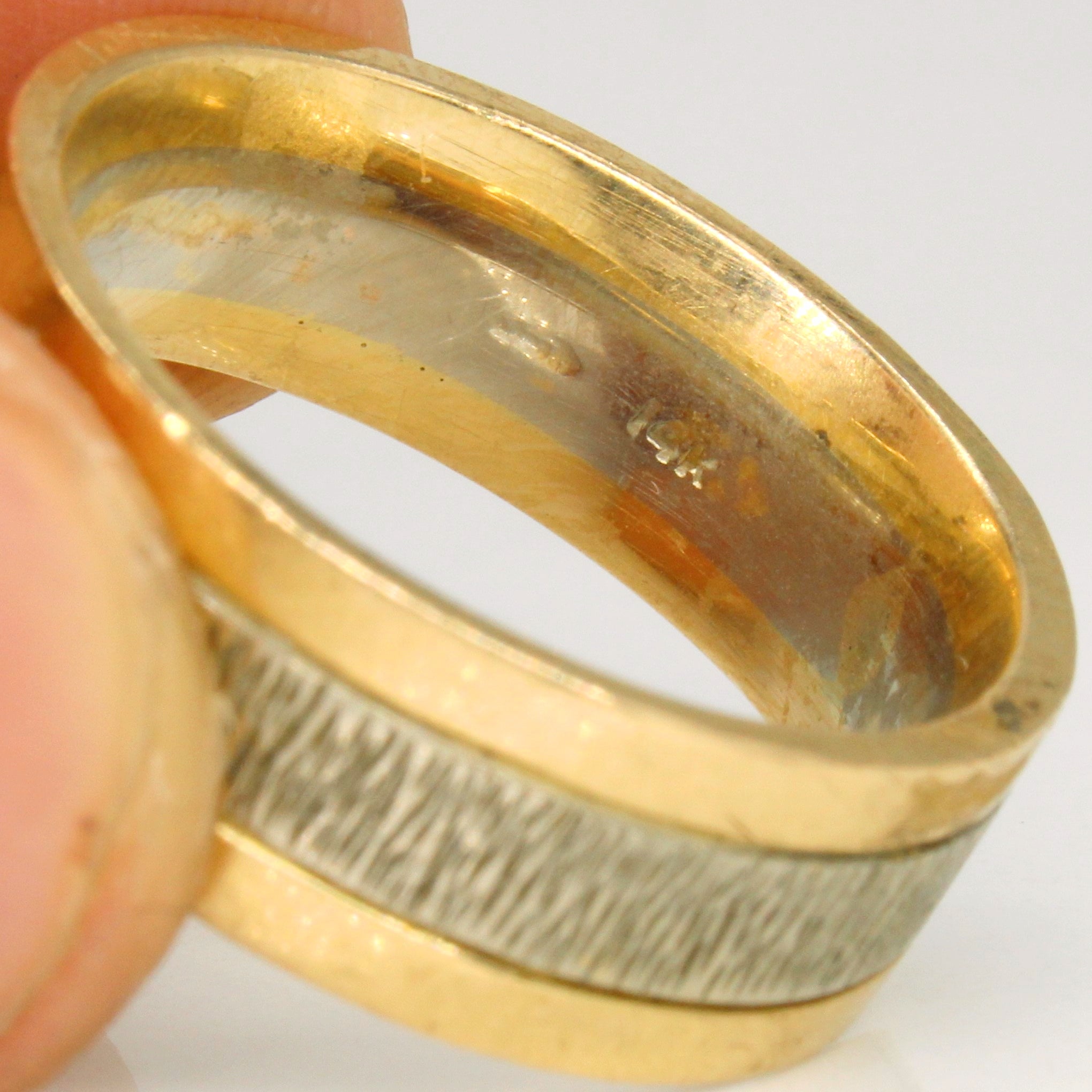 14k Two Tone Textured Ring | SZ 10 |