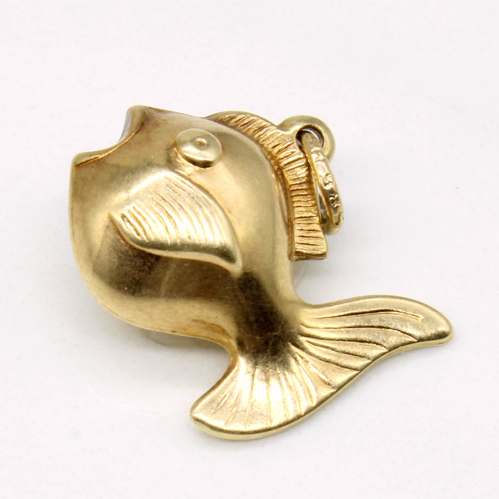 15k Yellow Gold Fish Charm